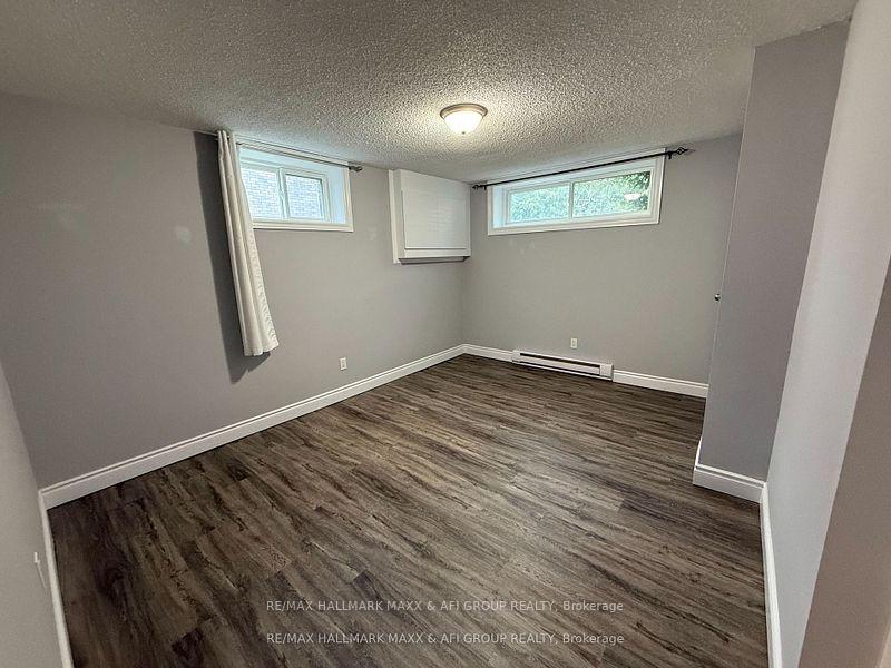Photo 34 of 47 Metro Road S, Georgina, Keswick North — HOMEH