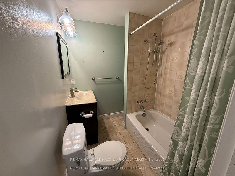 Photo 36 of 47 Metro Road S, Georgina, Keswick North — HOMEH