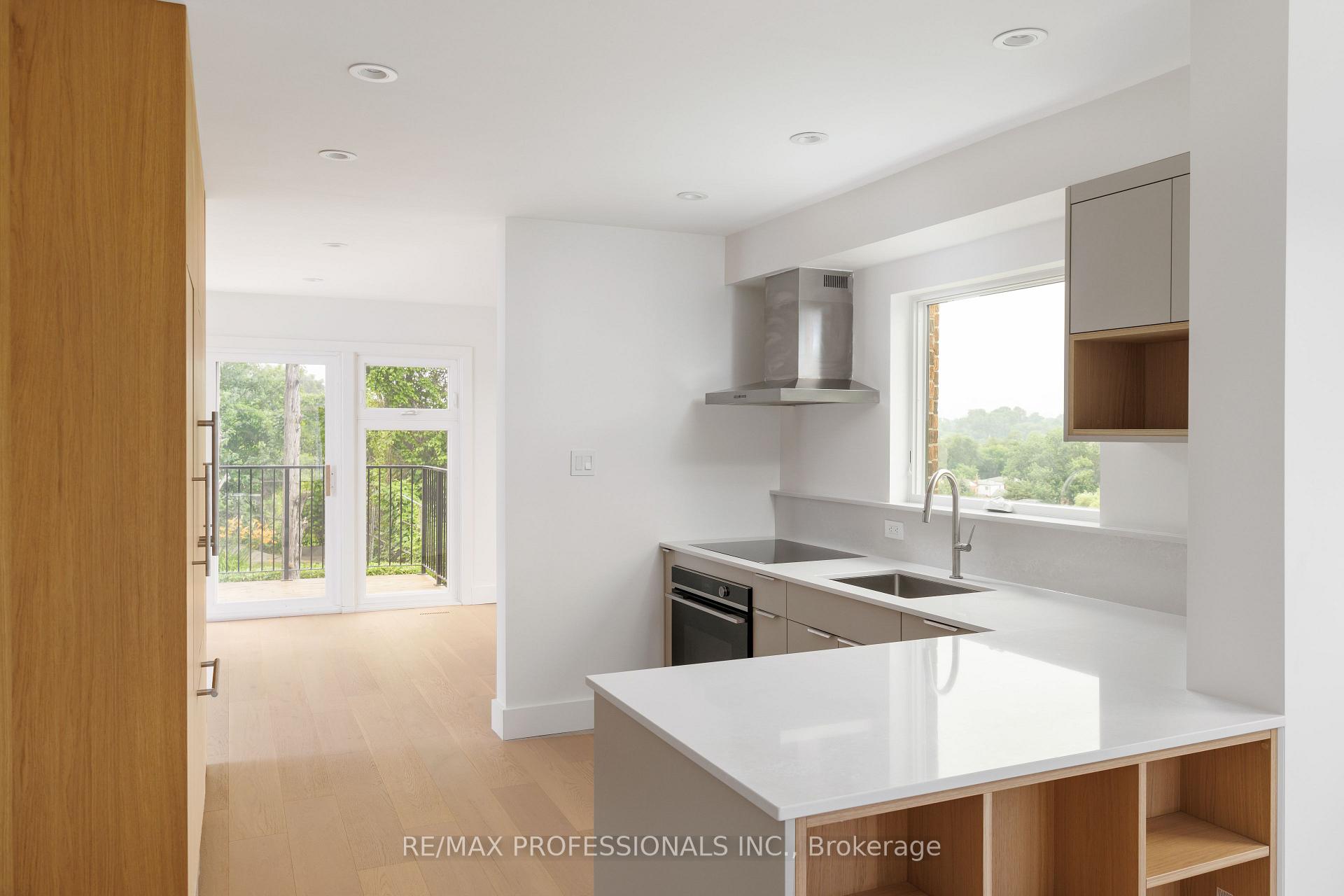 Photo 13 of 19 Arnold Avenue, Toronto, Rockcliffe-Smythe — HOMEH