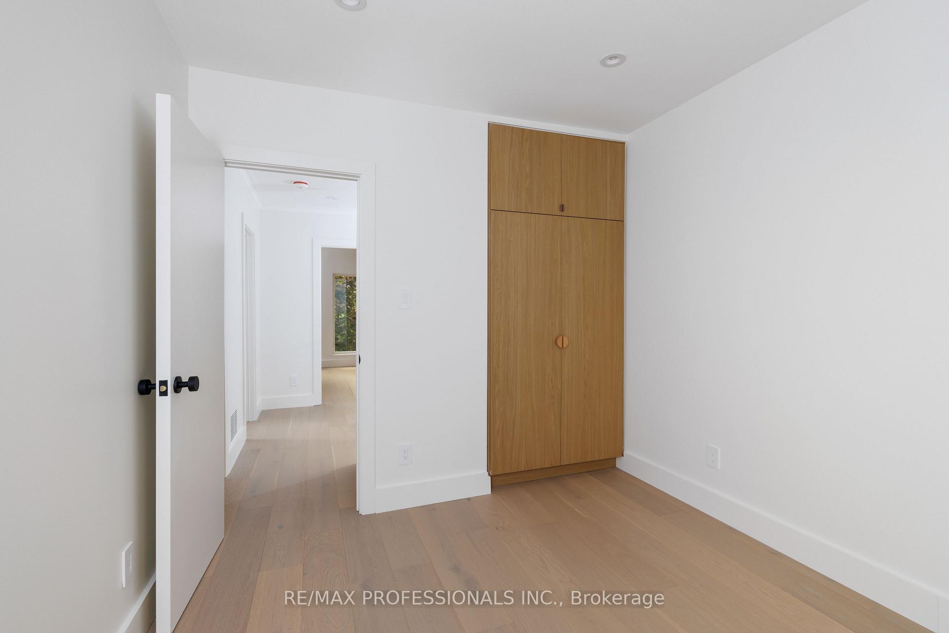 Photo 29 of 19 Arnold Avenue, Toronto, Rockcliffe-Smythe — HOMEH