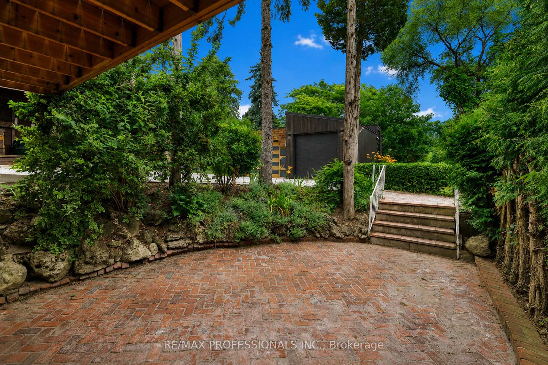 Photo 47 of 19 Arnold Avenue, Toronto, Rockcliffe-Smythe — HOMEH