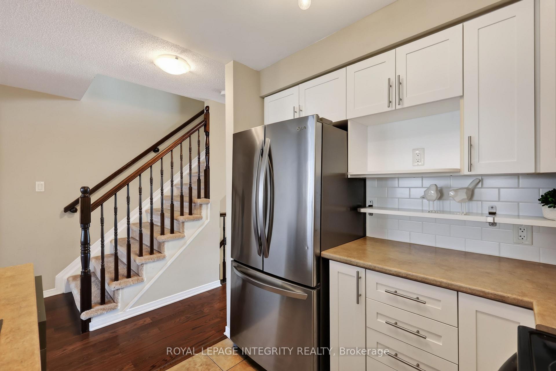 Photo 7 of 635 Reardon Private, Ottawa, Heron Gate/Industrial Park — HOMEH