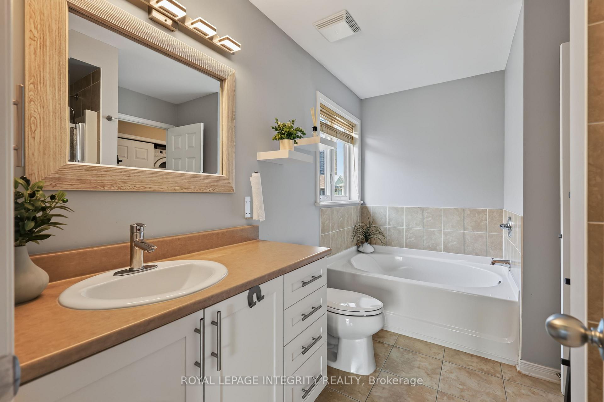 Photo 23 of 635 Reardon Private, Ottawa, Heron Gate/Industrial Park — HOMEH