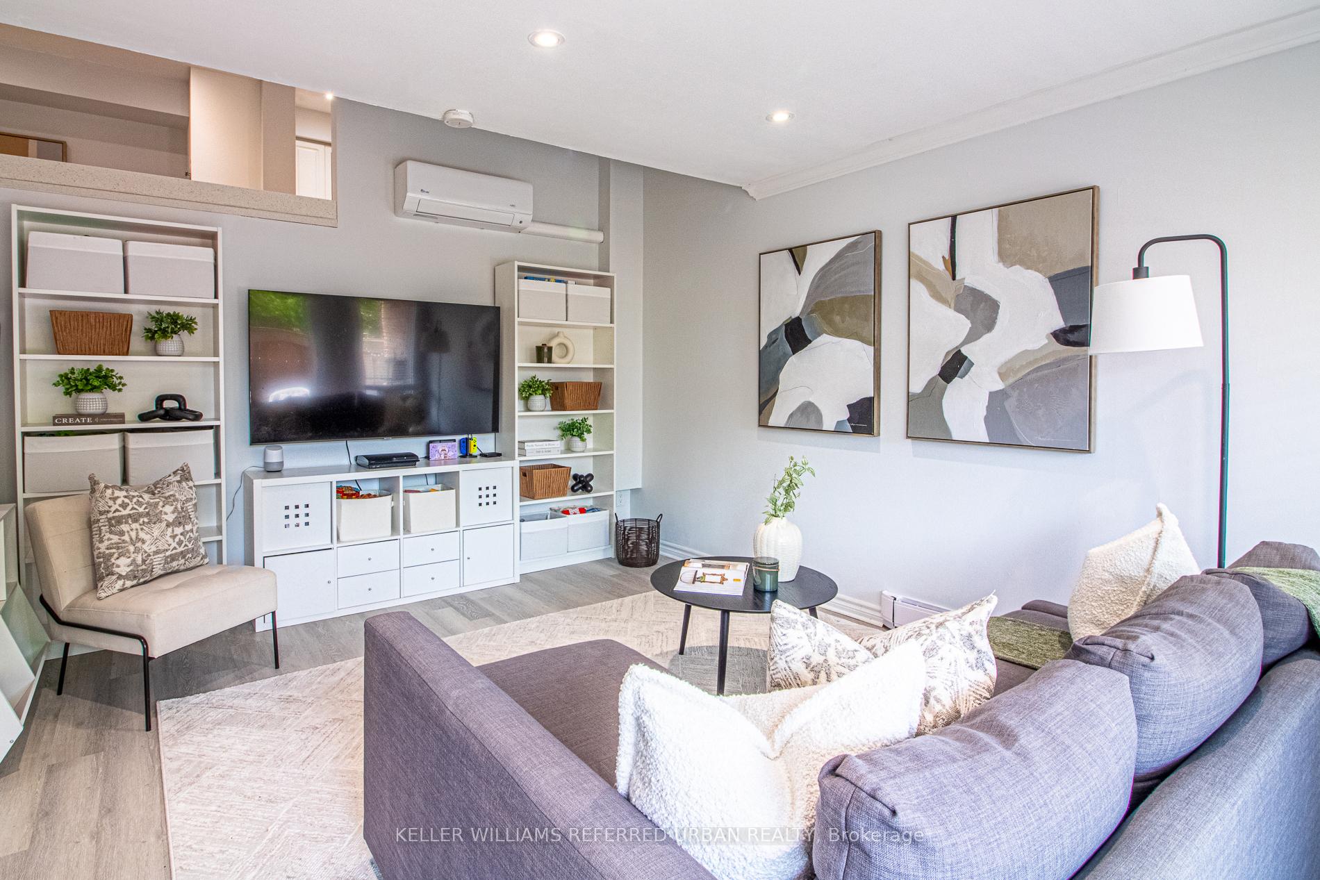 Photo 2 of 60 Springfair Avenue, Aurora, Aurora Village — HOMEH