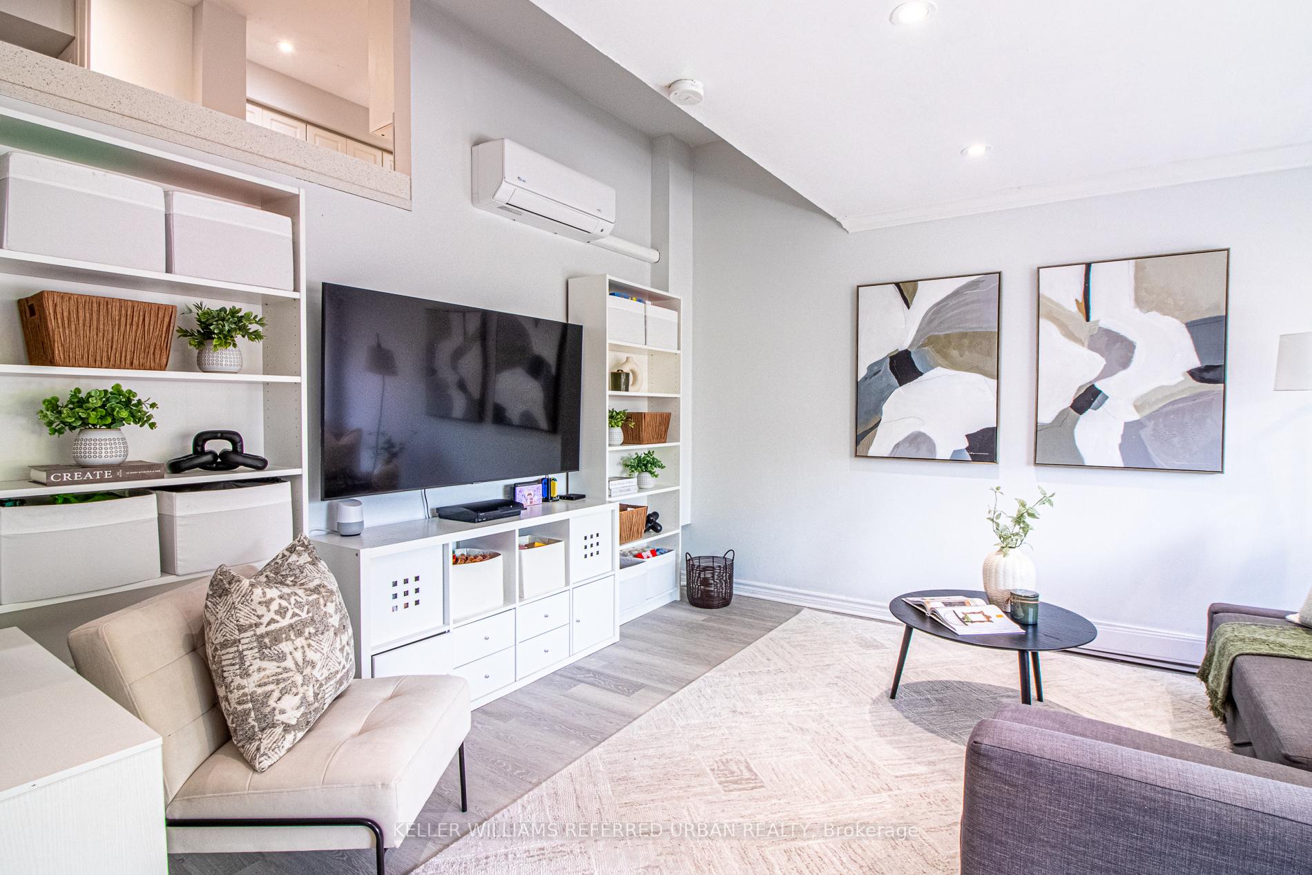 Photo 4 of 60 Springfair Avenue, Aurora, Aurora Village — HOMEH