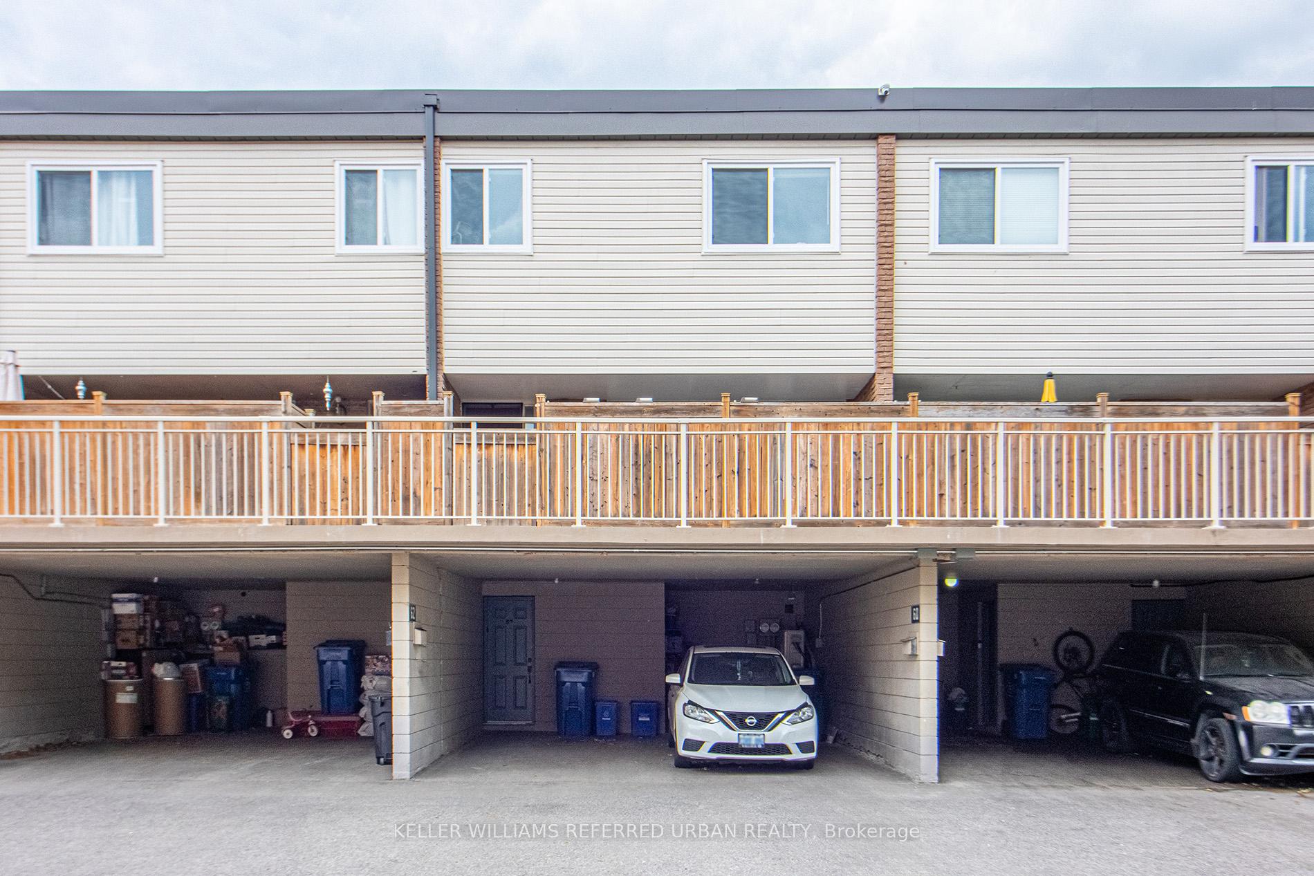 Photo 25 of 60 Springfair Avenue, Aurora, Aurora Village — HOMEH