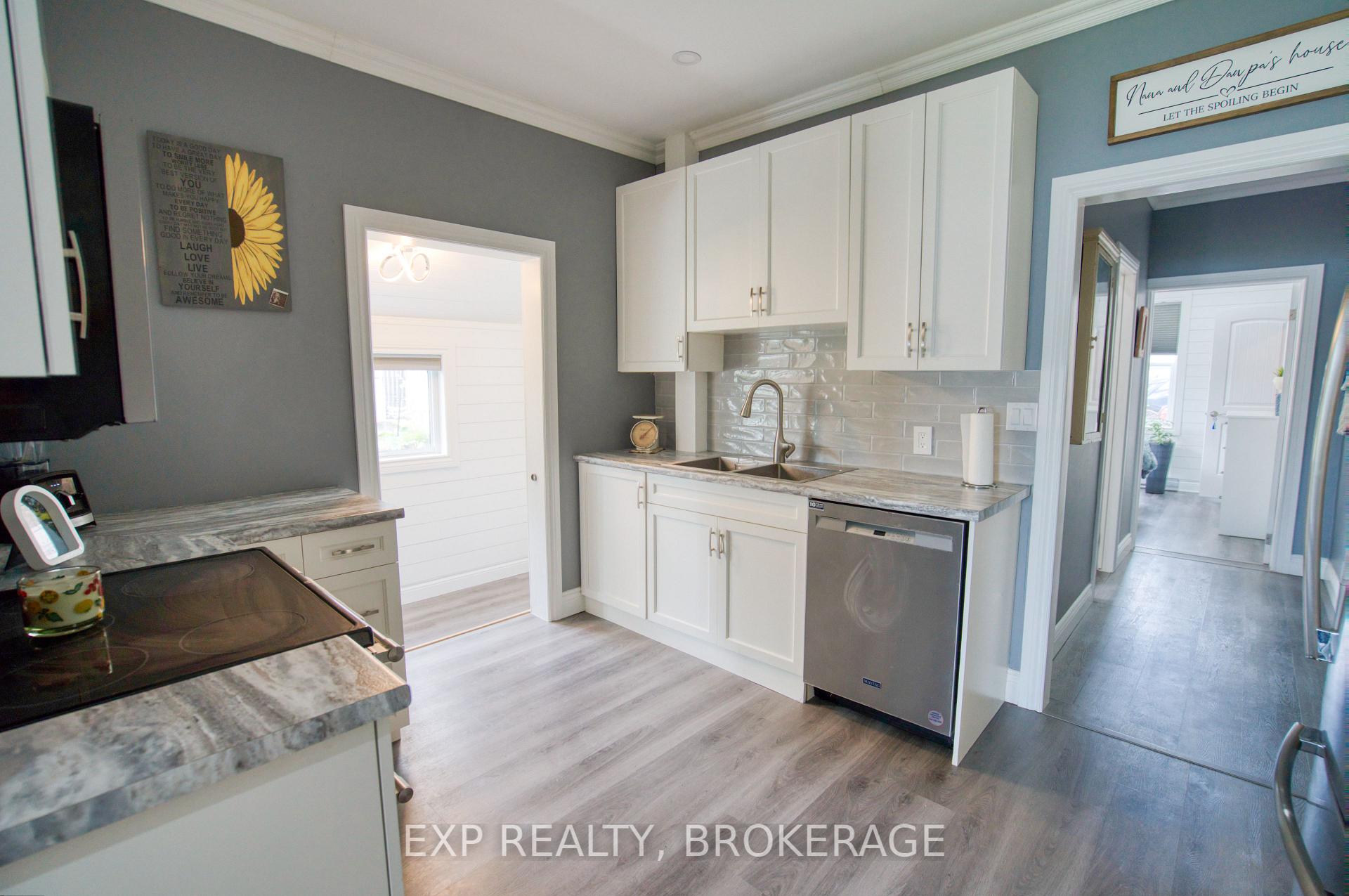 Photo 5 of 14172 Road 38, Frontenac, Frontenac Centre — HOMEH