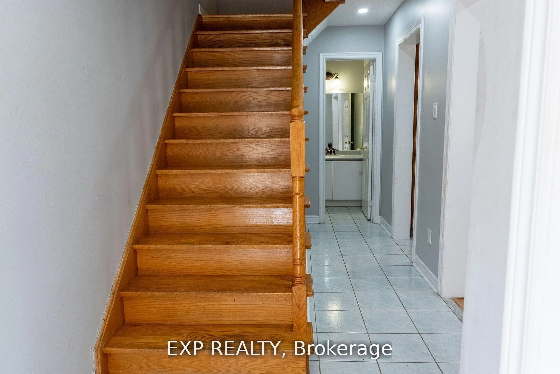Photo 5 of 65 Quail Feather Crescent, Brampton, Sandringham-Wellington — HOMEH