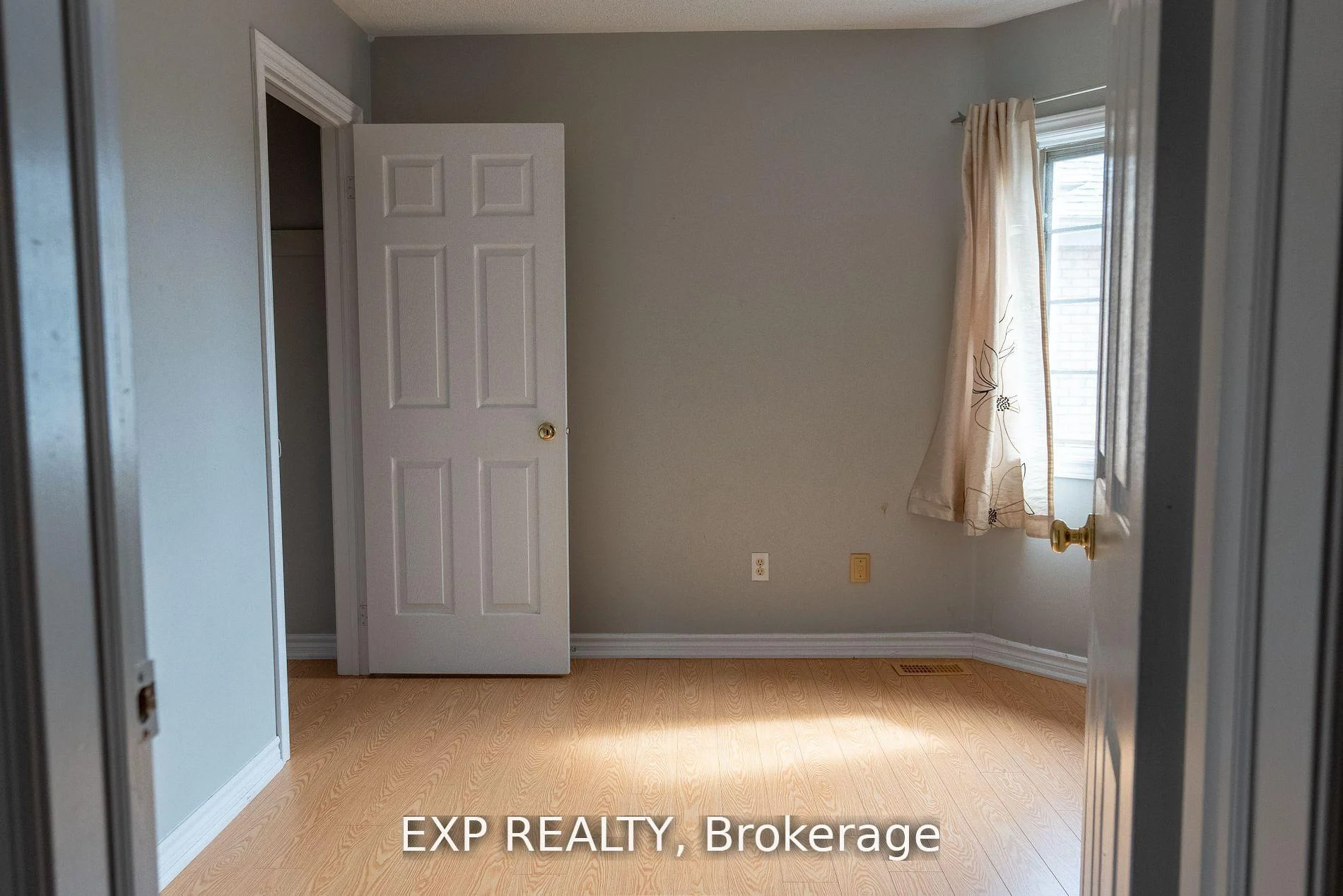 Photo 8 of 65 Quail Feather Crescent, Brampton, Sandringham-Wellington — HOMEH