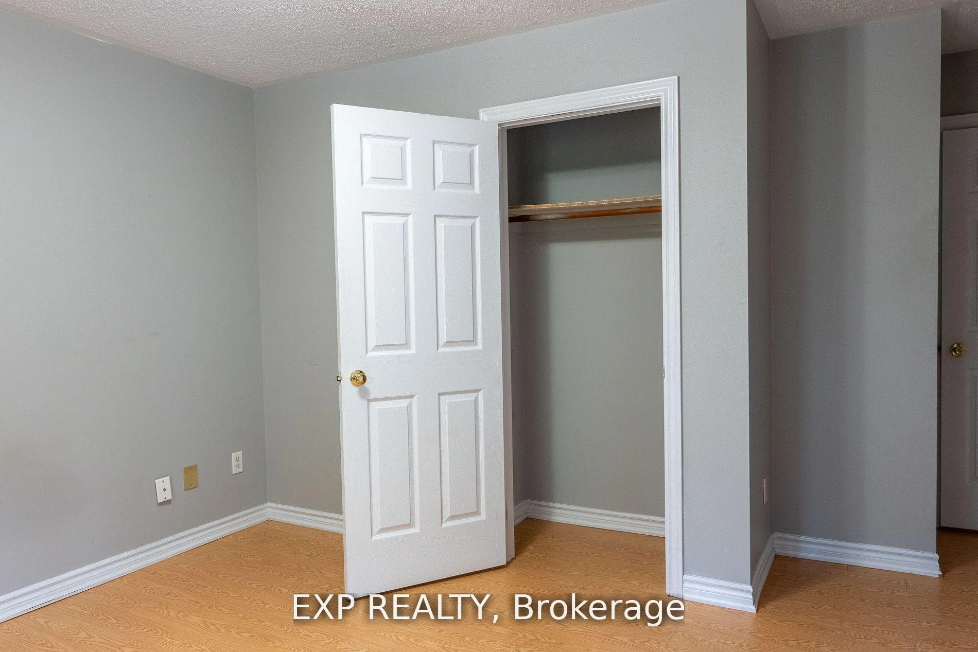 Photo 11 of 65 Quail Feather Crescent, Brampton, Sandringham-Wellington — HOMEH