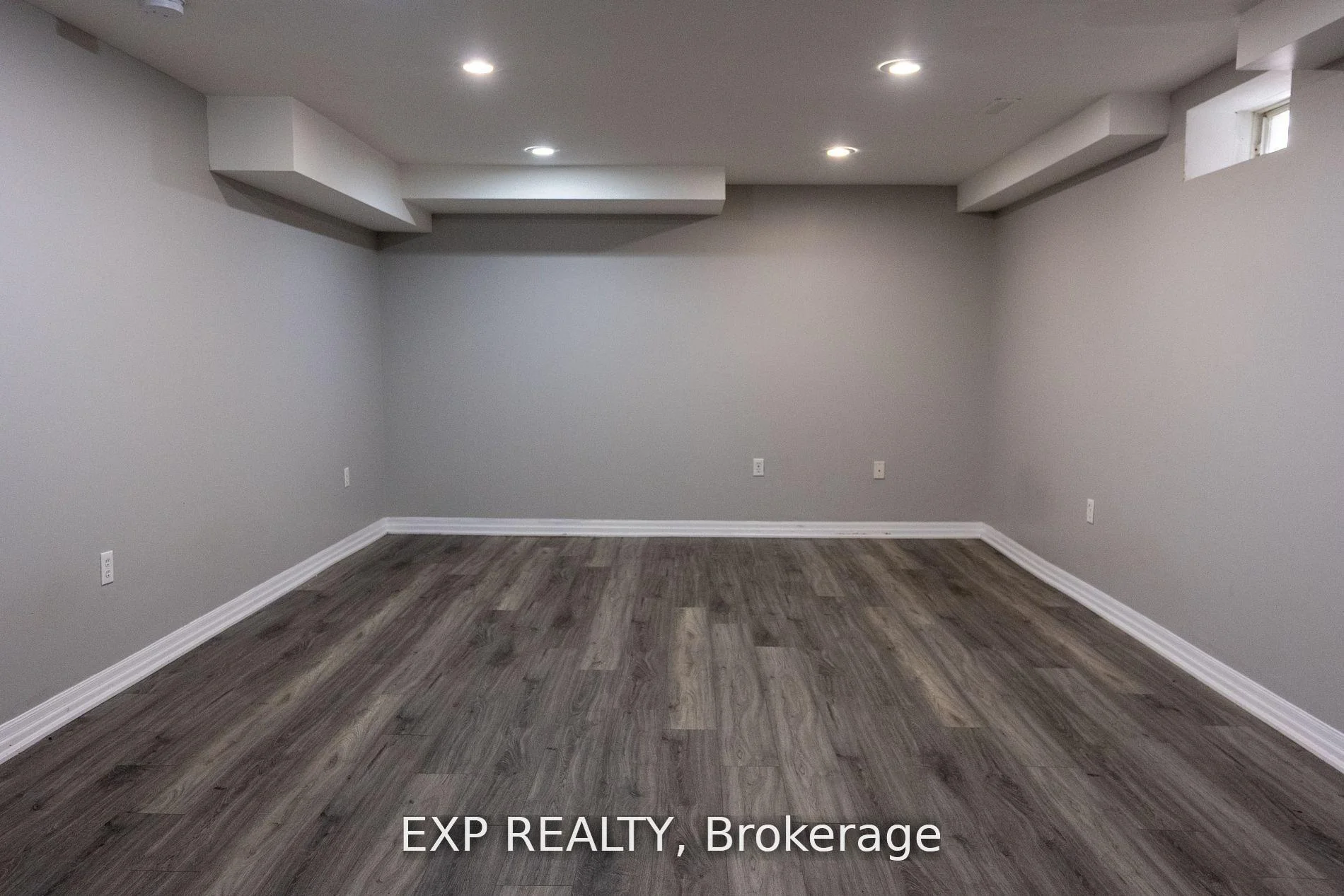 Photo 13 of 65 Quail Feather Crescent, Brampton, Sandringham-Wellington — HOMEH