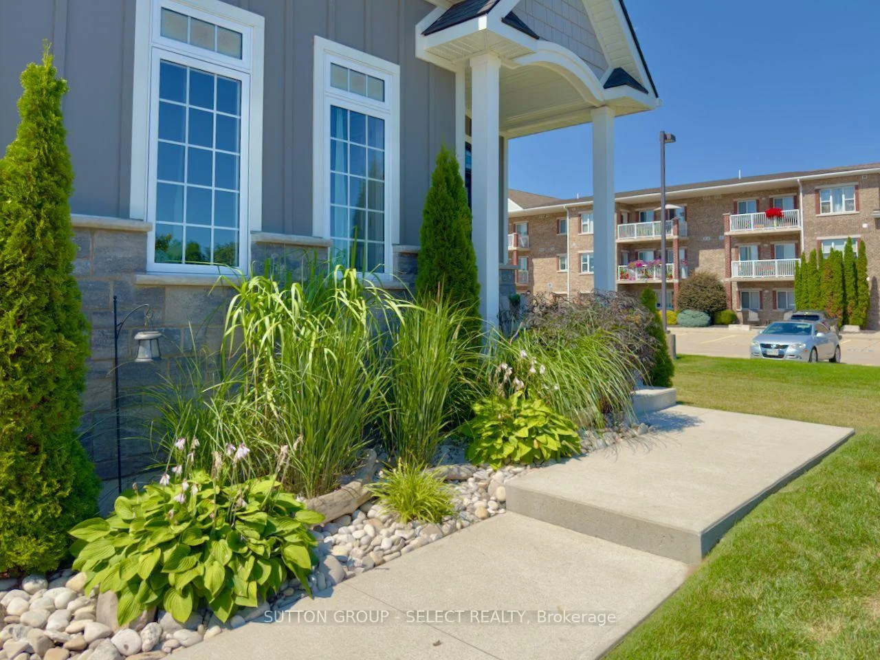 Photo 13 of 4 Brooklawn Drive, Lambton Shores, Grand Bend — HOMEH