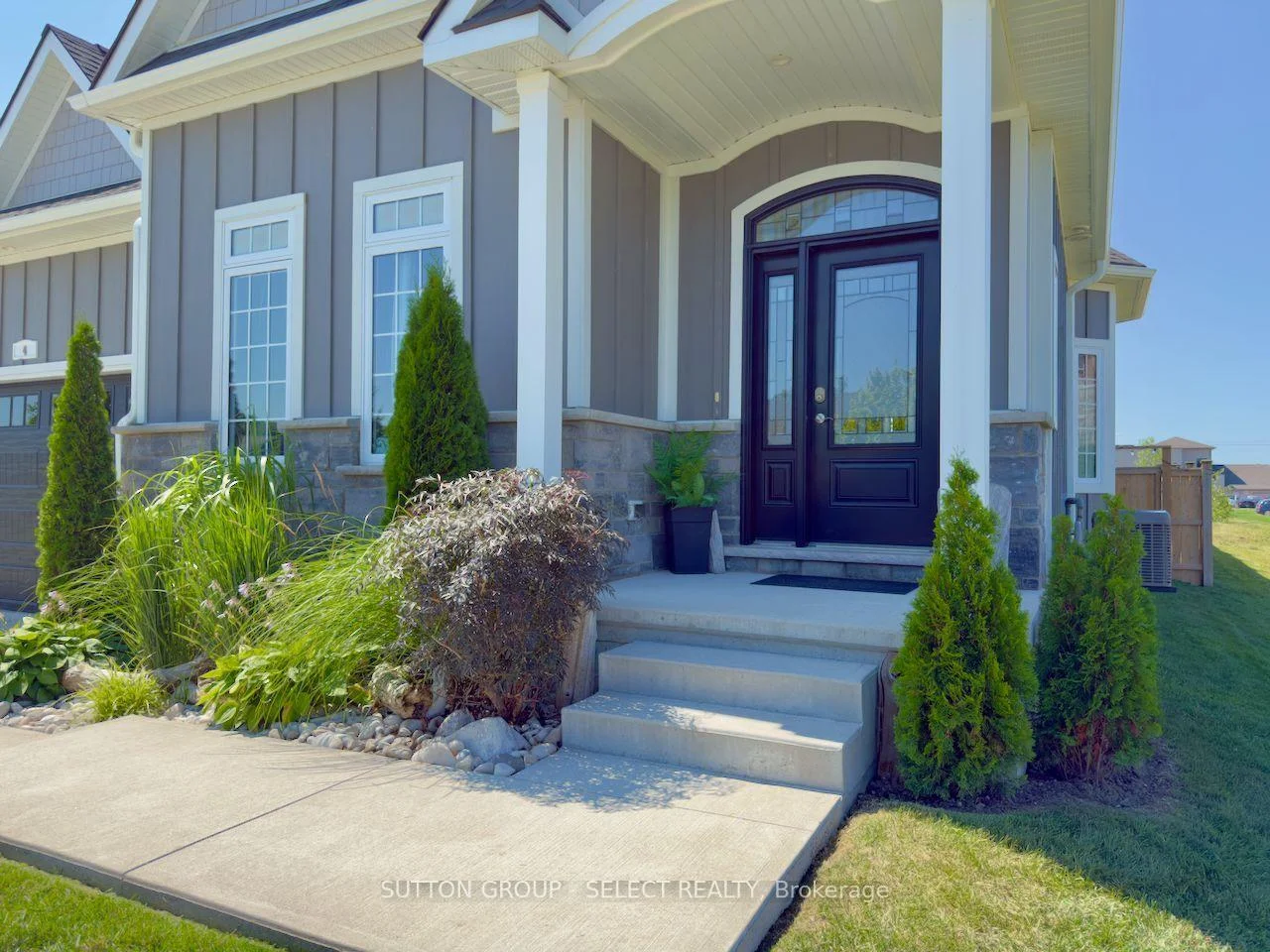 Photo 17 of 4 Brooklawn Drive, Lambton Shores, Grand Bend — HOMEH