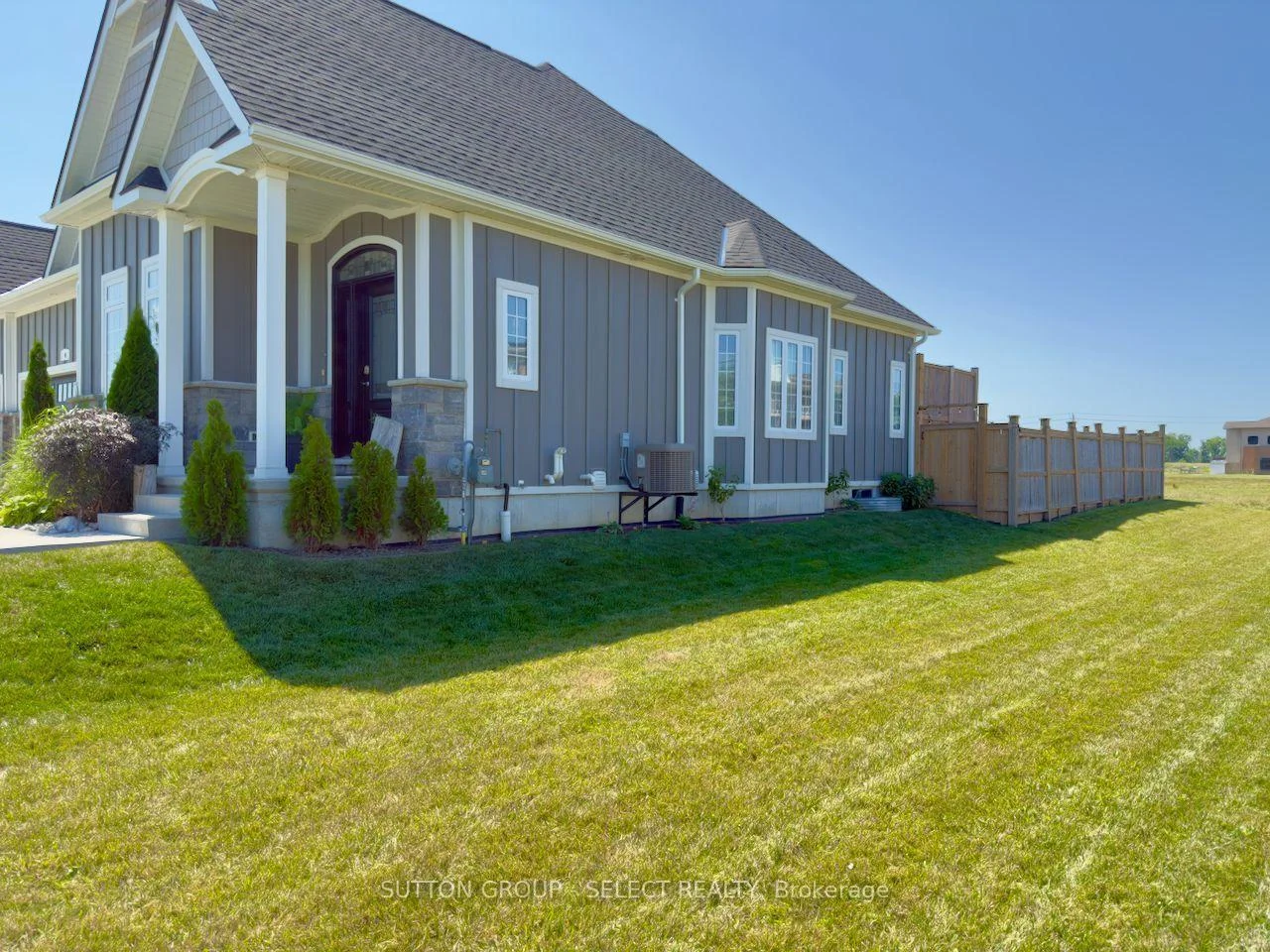 Photo 19 of 4 Brooklawn Drive, Lambton Shores, Grand Bend — HOMEH