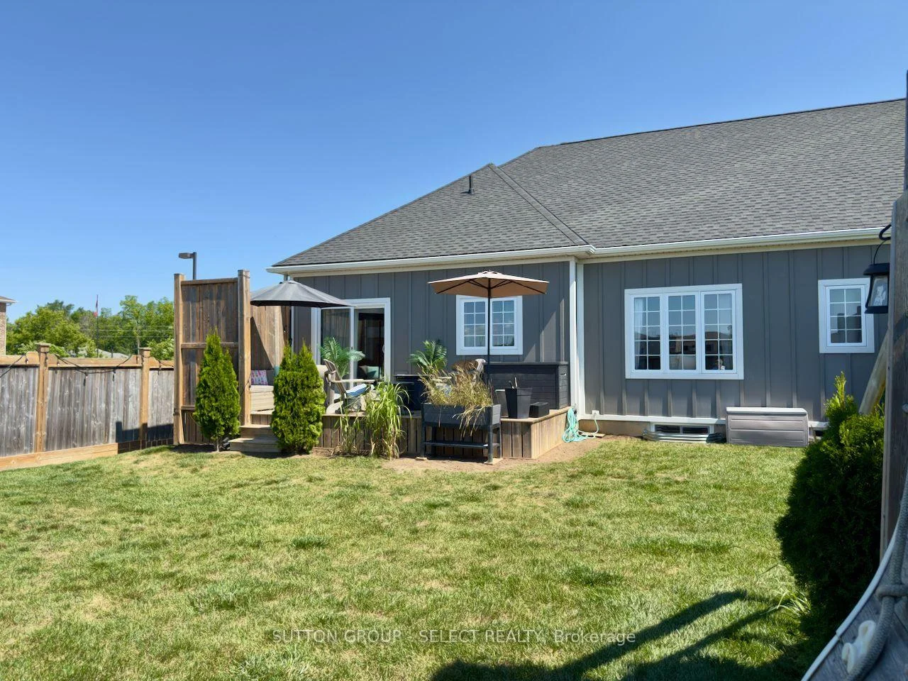 Photo 25 of 4 Brooklawn Drive, Lambton Shores, Grand Bend — HOMEH
