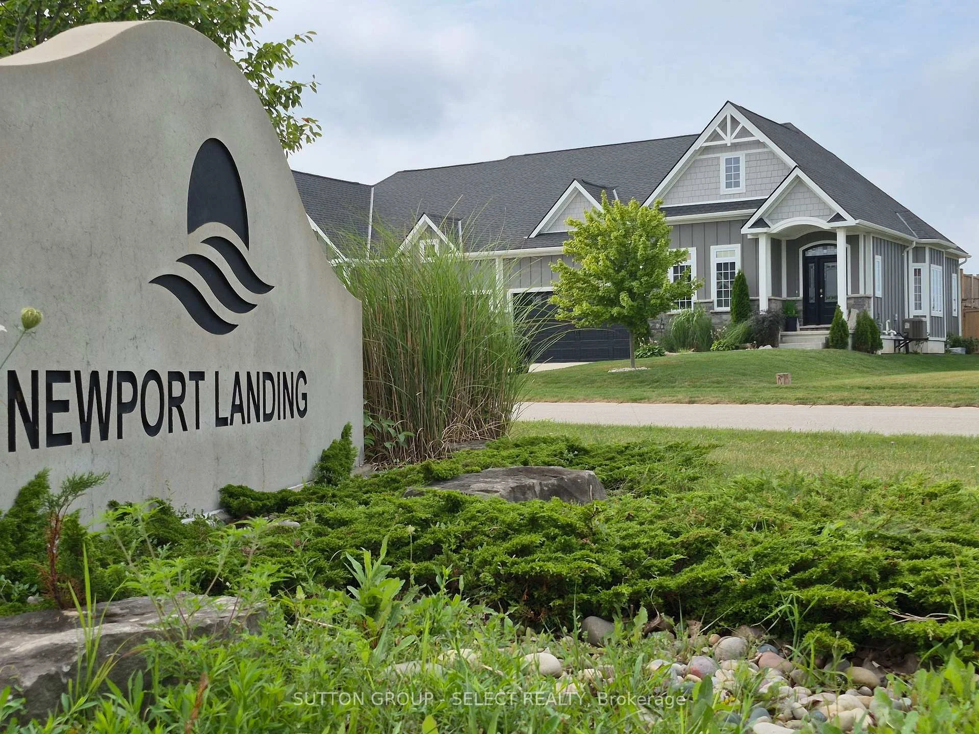 Photo 14 of 4 Brooklawn Drive, Lambton Shores, Grand Bend — HOMEH