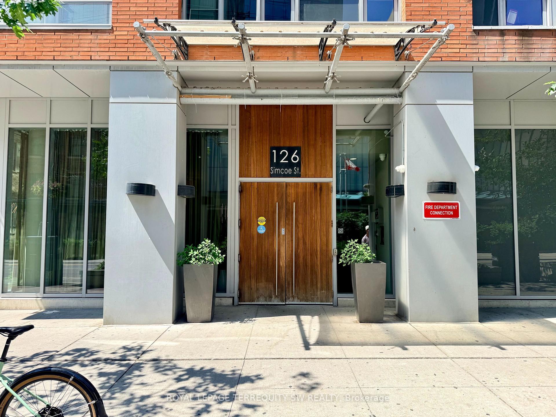 Photo 1 of Unit 1106, 126 Simcoe Street, Toronto, Waterfront Communities — HOMEH