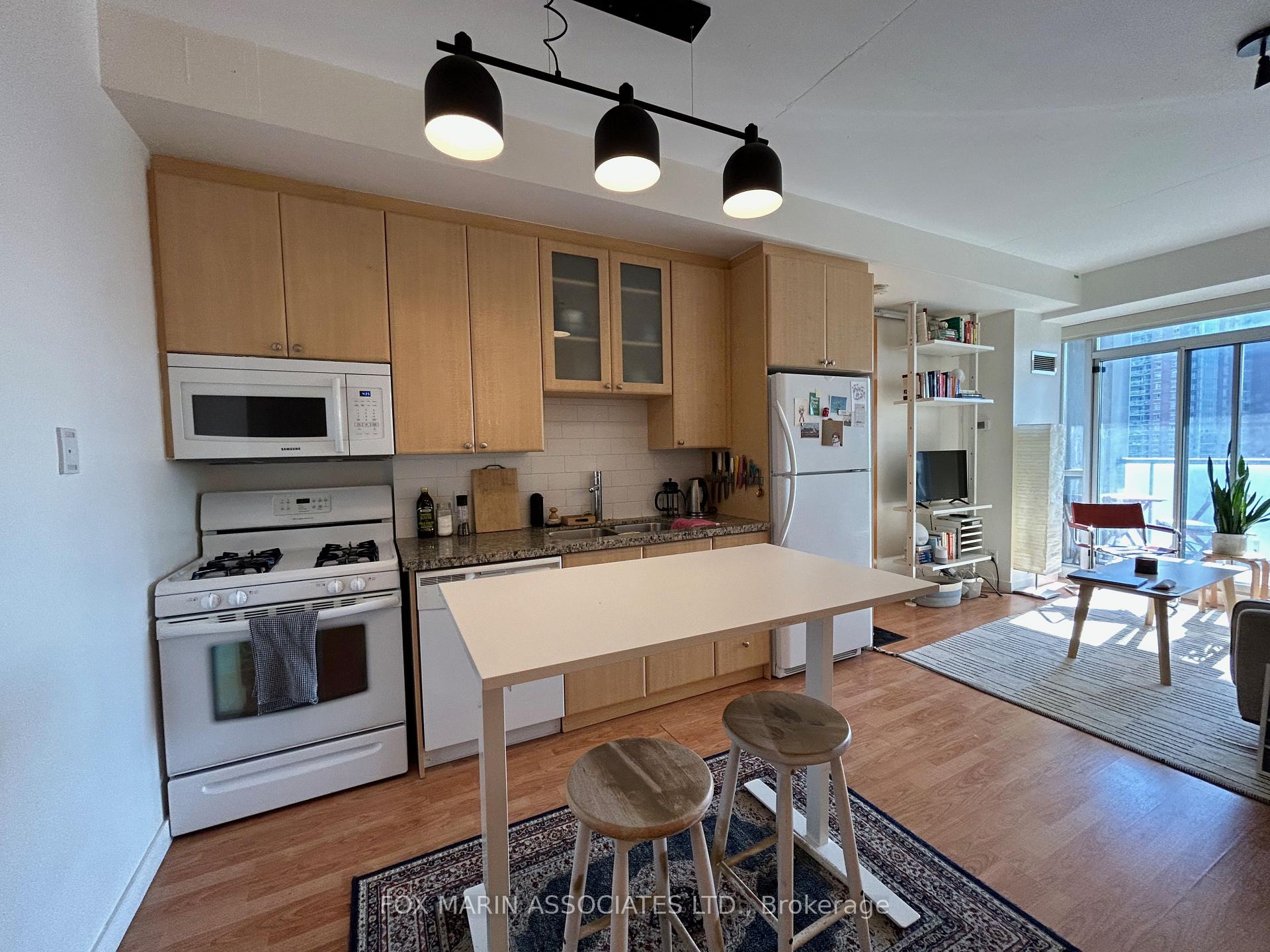 Photo 1 of Unit 1022, 1 Shaw Street, Toronto, Niagara — HOMEH