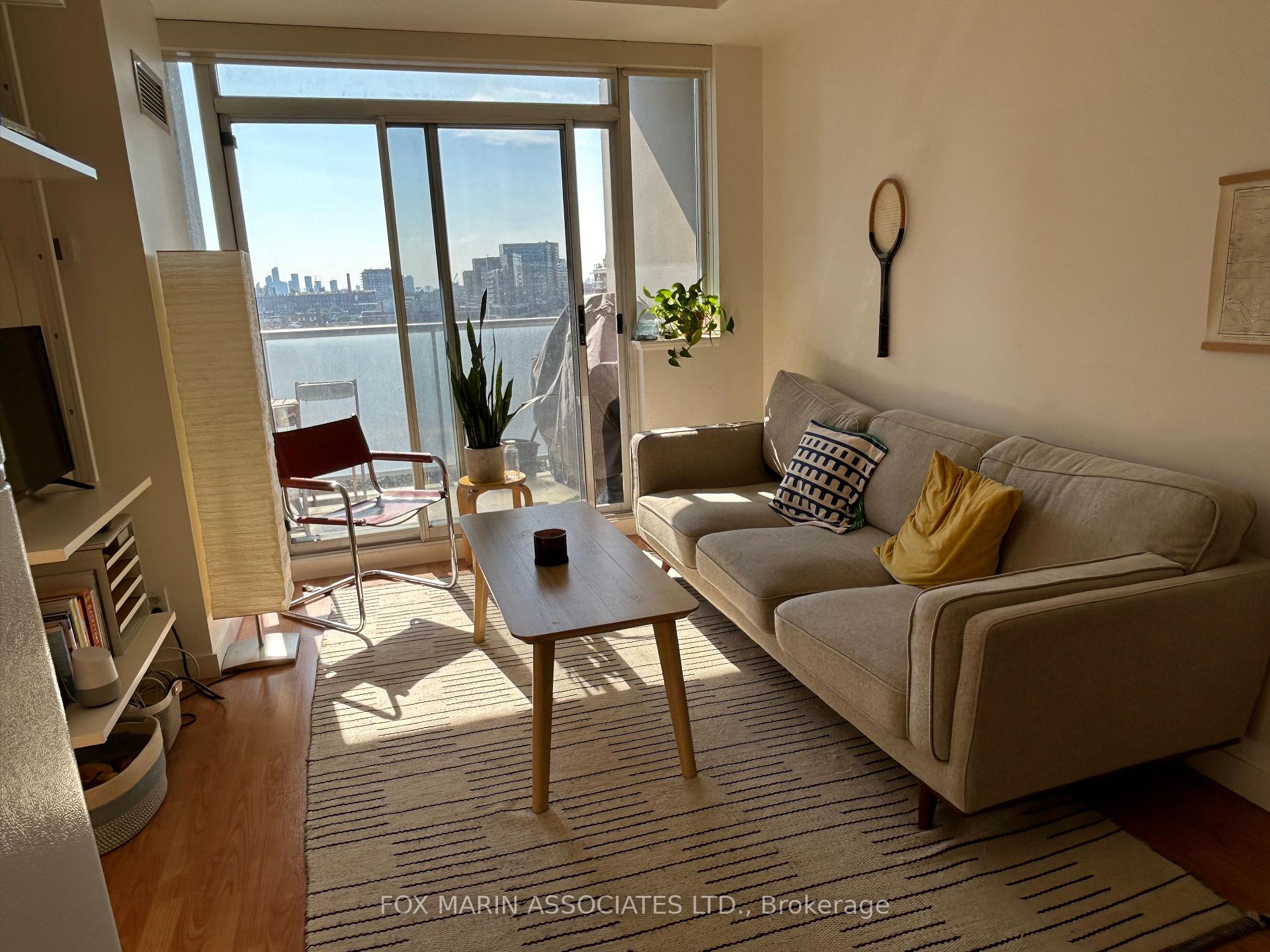 Photo 3 of Unit 1022, 1 Shaw Street, Toronto, Niagara — HOMEH