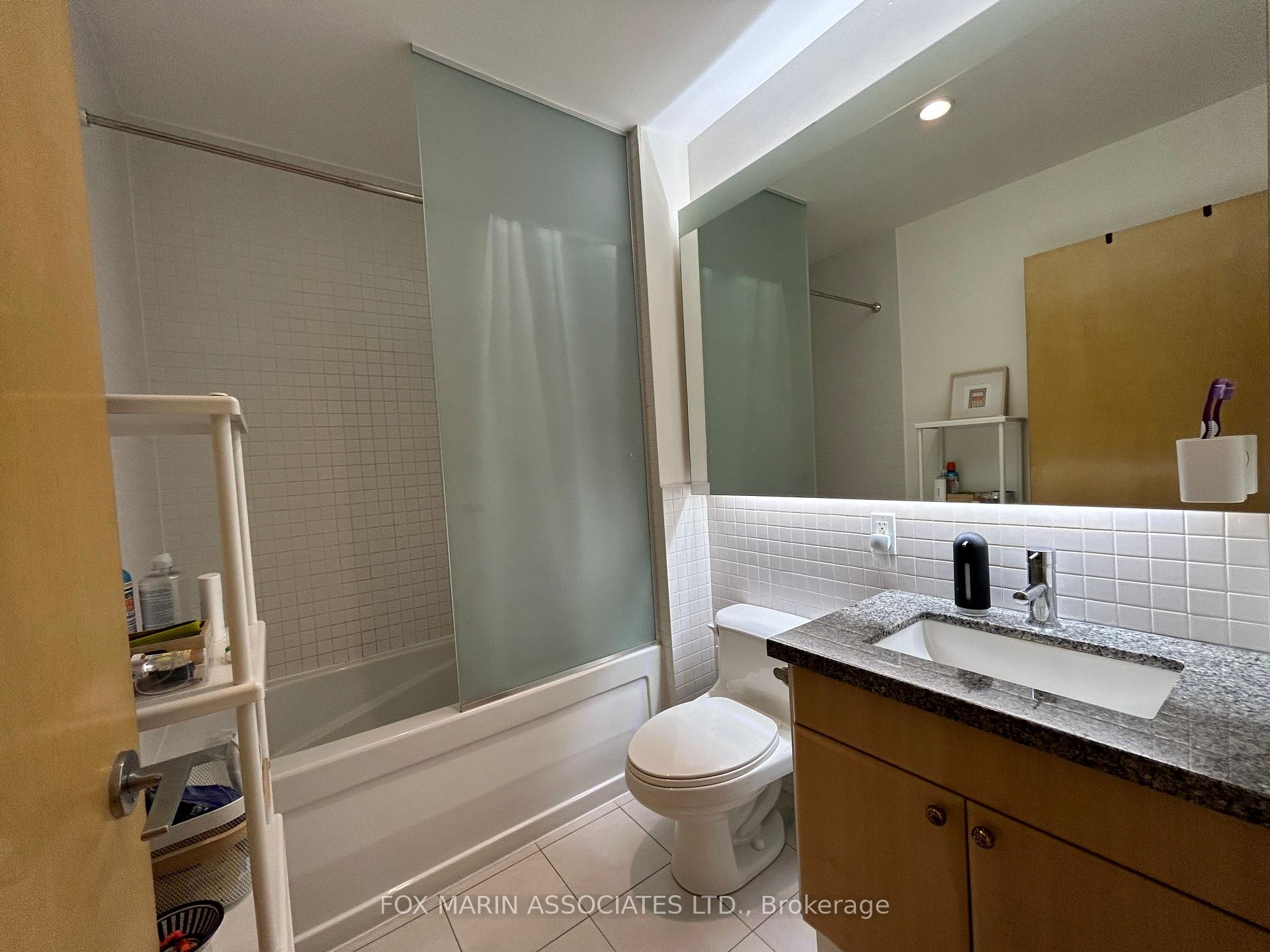 Photo 9 of Unit 1022, 1 Shaw Street, Toronto, Niagara — HOMEH