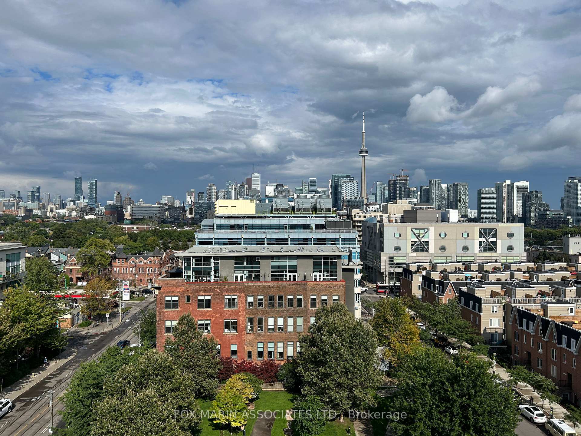 Photo 14 of Unit 1022, 1 Shaw Street, Toronto, Niagara — HOMEH