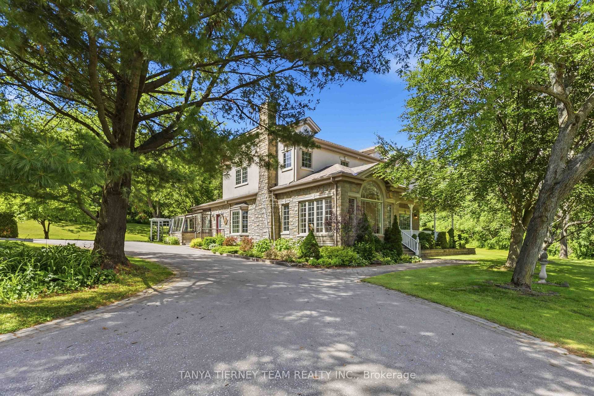 Photo 4 of 75 Woodbridge Circle, Scugog, Rural Scugog — HOMEH