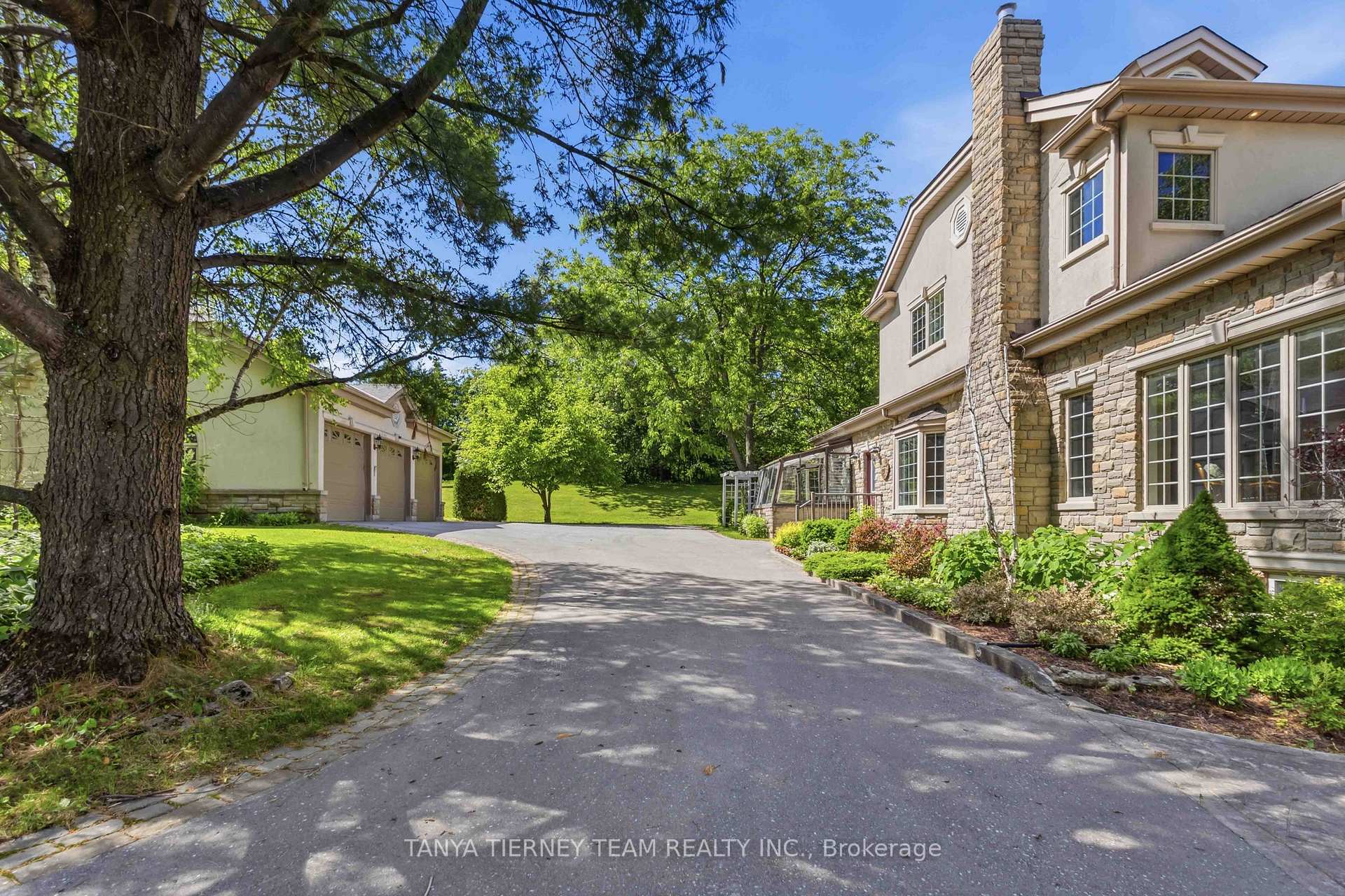 Photo 6 of 75 Woodbridge Circle, Scugog, Rural Scugog — HOMEH