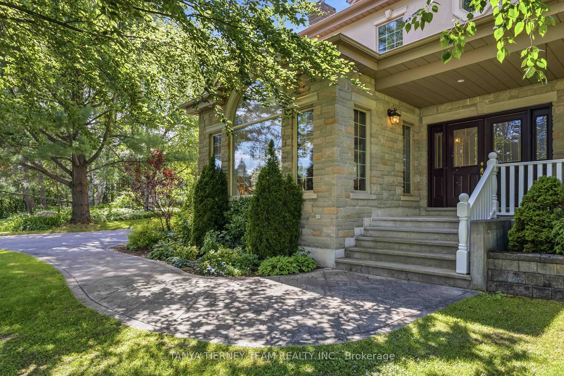 Photo 8 of 75 Woodbridge Circle, Scugog, Rural Scugog — HOMEH
