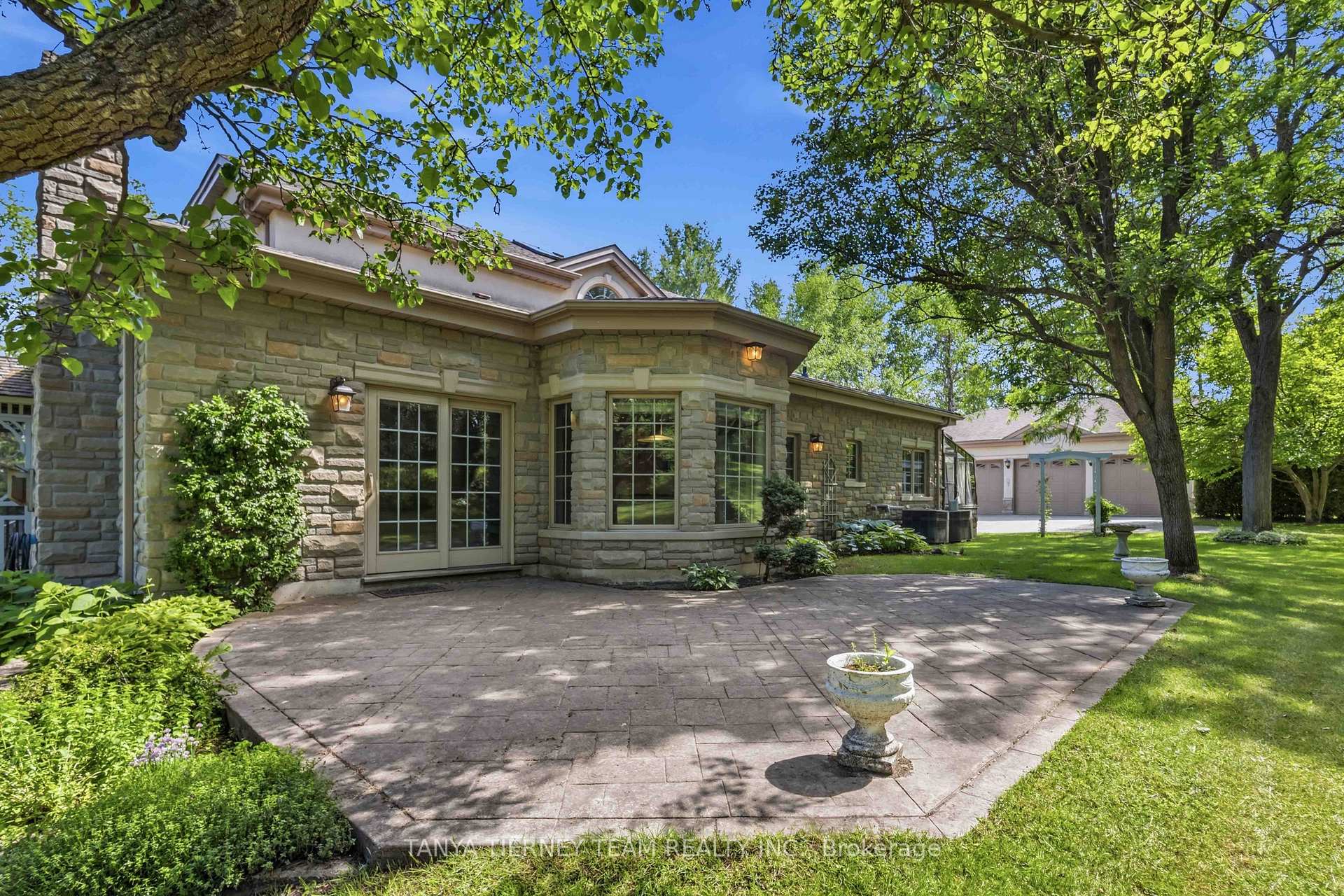Photo 38 of 75 Woodbridge Circle, Scugog, Rural Scugog — HOMEH