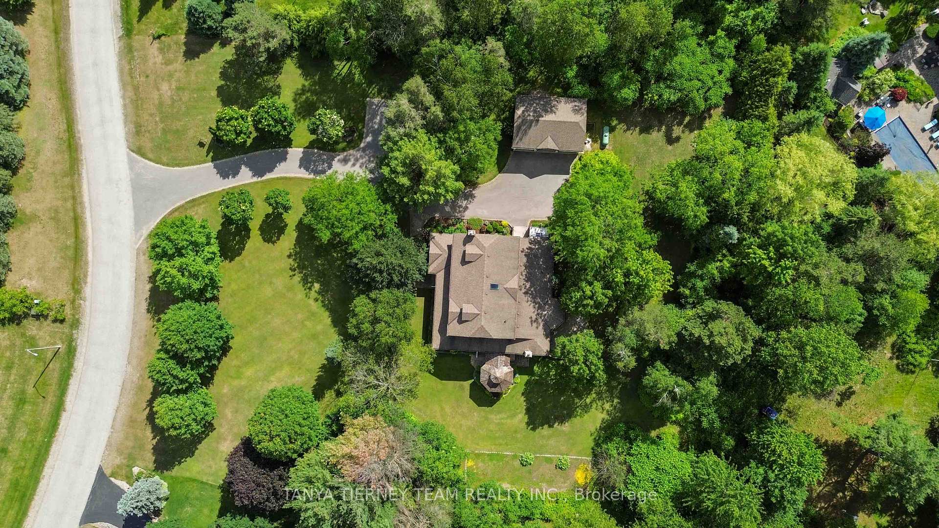 Photo 40 of 75 Woodbridge Circle, Scugog, Rural Scugog — HOMEH