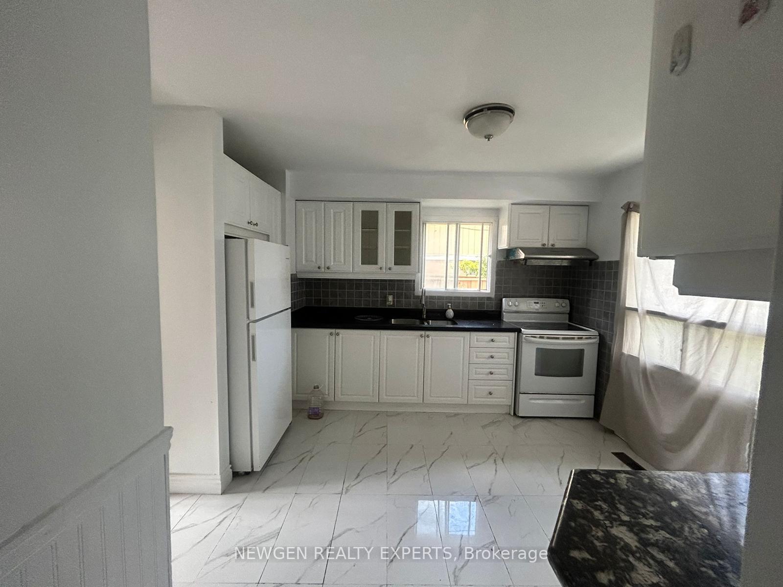 Photo 3 of 264 John Tabor Trail, Scarborough, Malvern — HOMEH