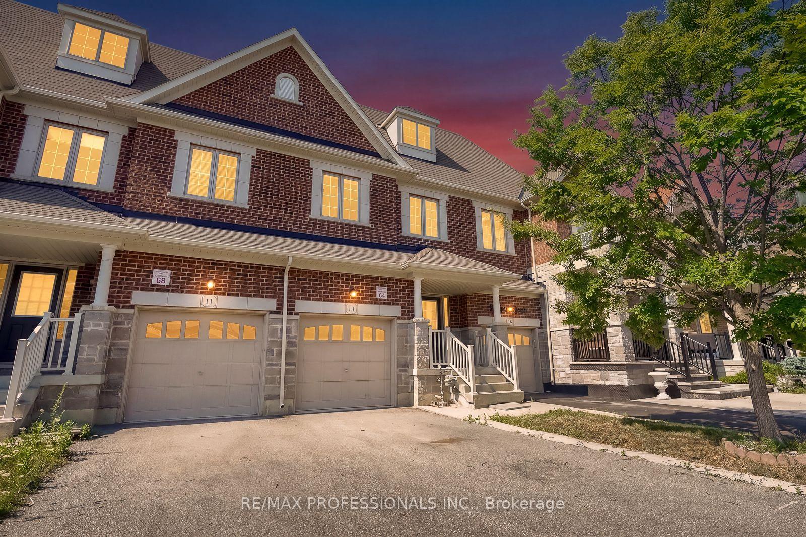 Photo 3 of 13 Yately Street, Brampton, Northwest Brampton — HOMEH