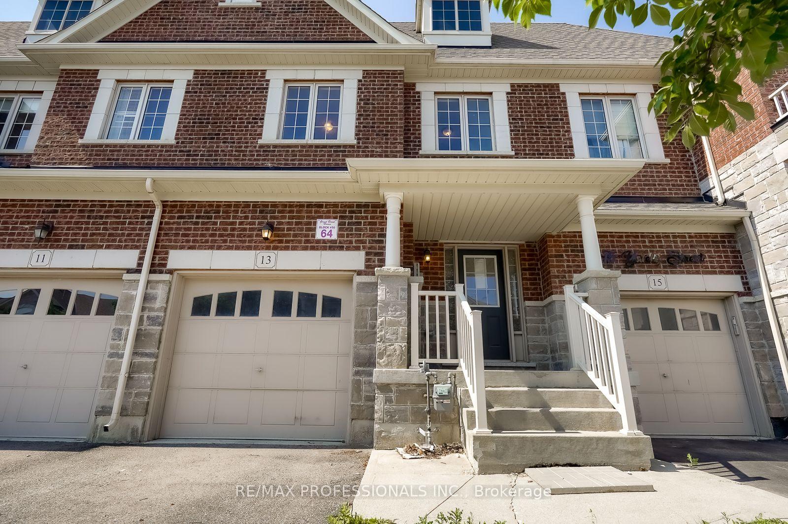 Photo 4 of 13 Yately Street, Brampton, Northwest Brampton — HOMEH