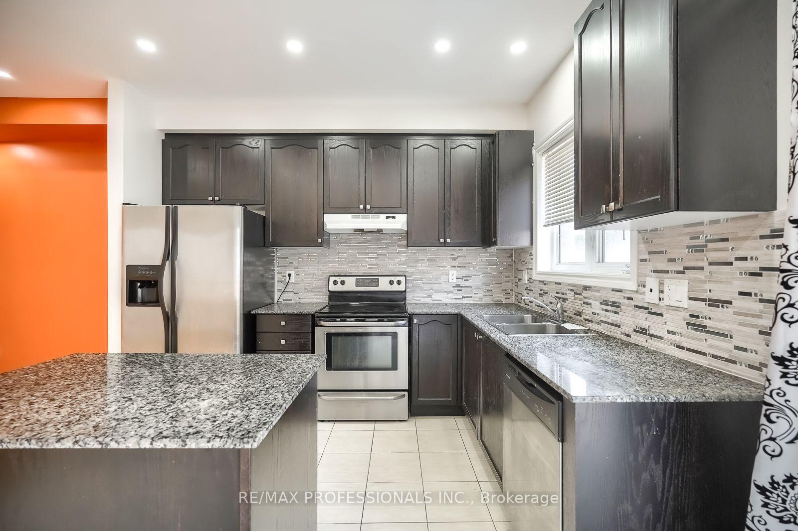 Photo 18 of 13 Yately Street, Brampton, Northwest Brampton — HOMEH