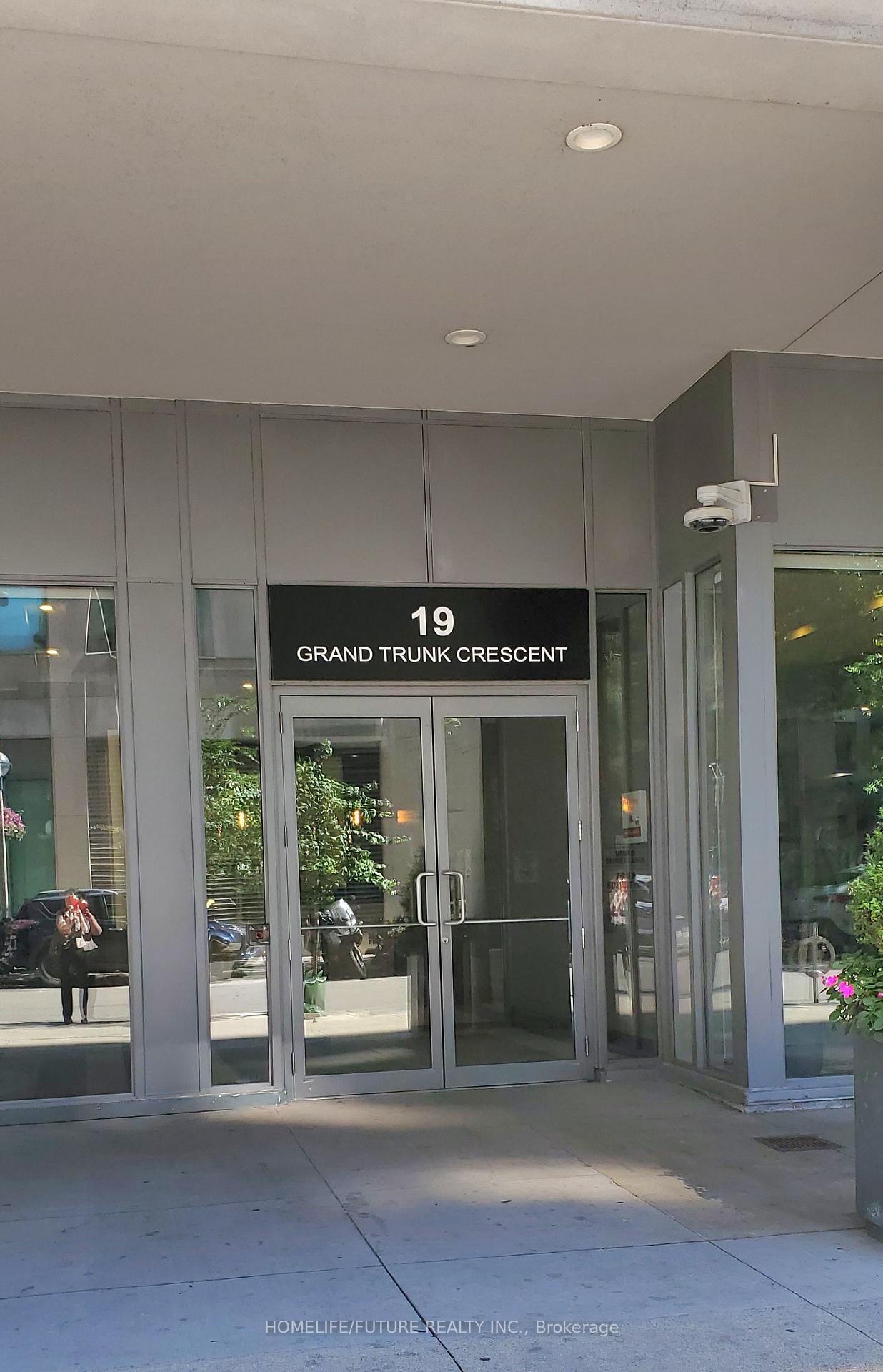Photo 2 of Unit 1109, 19 Grand Trunk Crescent, Toronto, Waterfront Communities — HOMEH