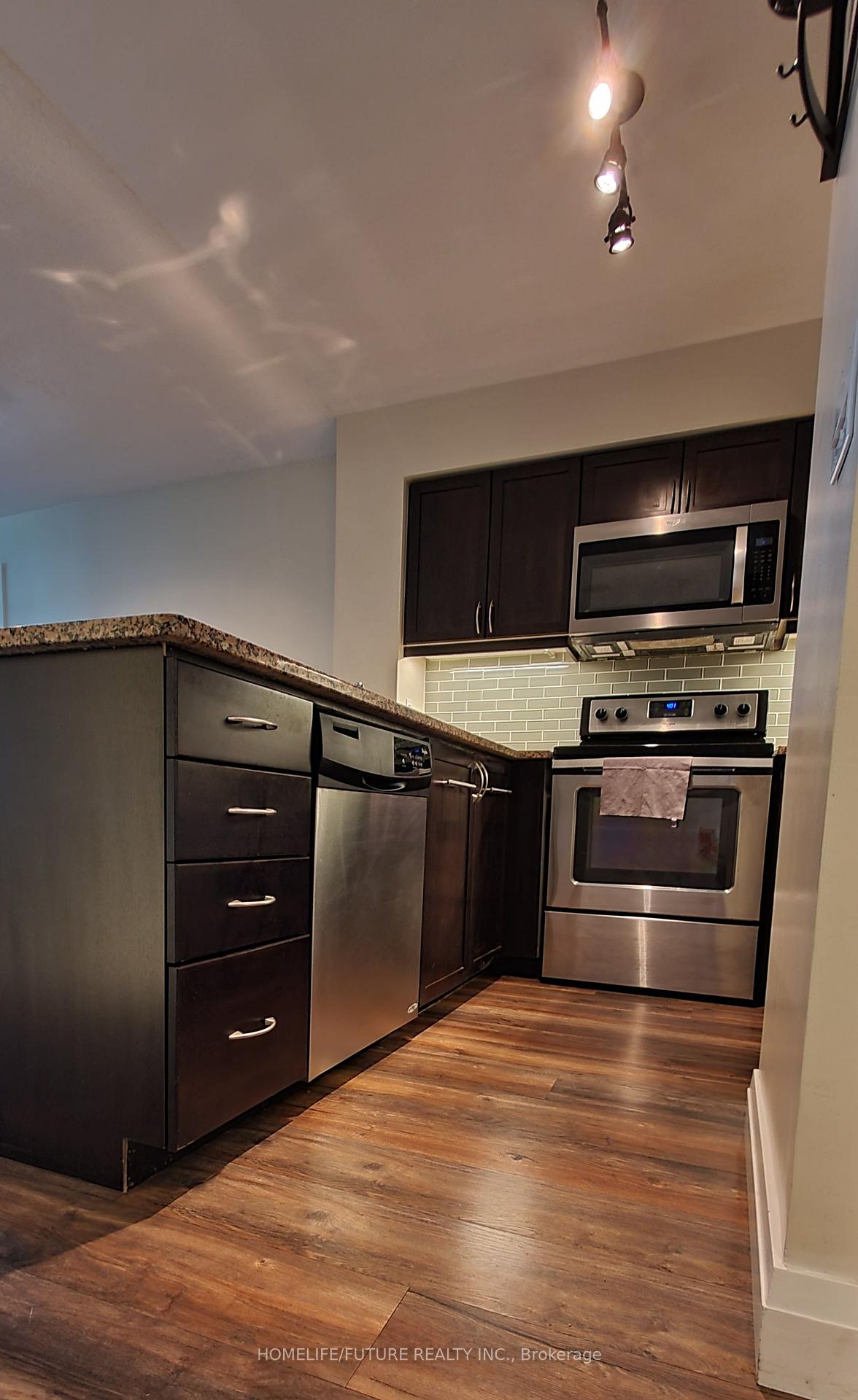 Photo 6 of Unit 1109, 19 Grand Trunk Crescent, Toronto, Waterfront Communities — HOMEH