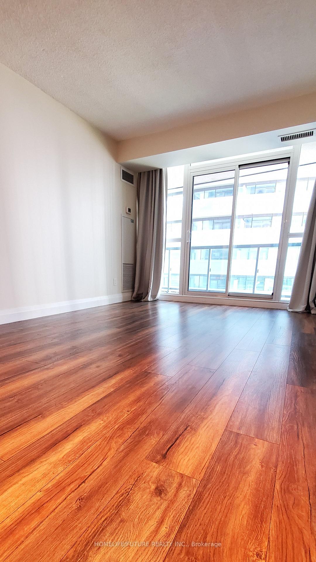 Photo 9 of Unit 1109, 19 Grand Trunk Crescent, Toronto, Waterfront Communities — HOMEH