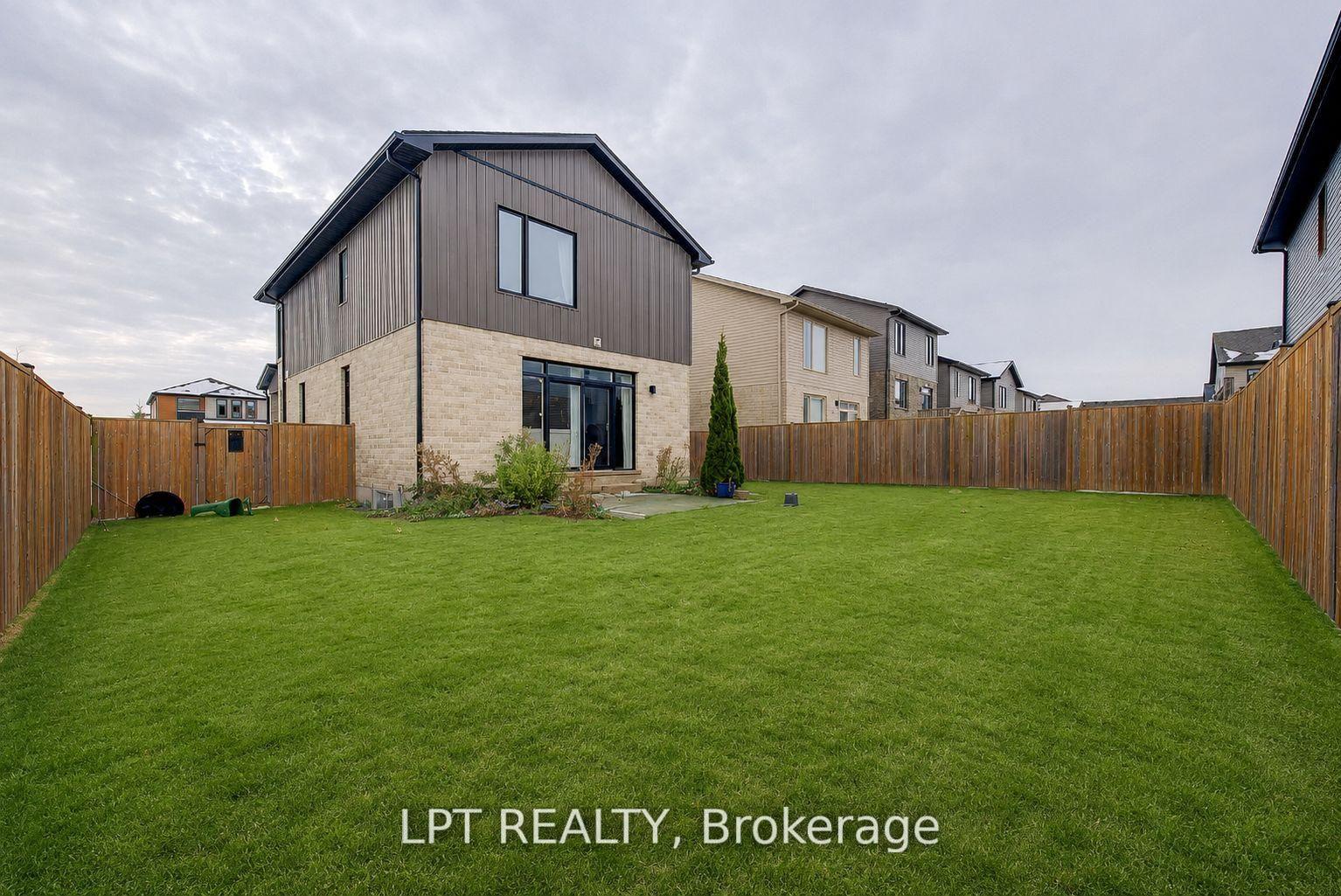 Photo 1 of 795 Freeport Street, London, North E — HOMEH