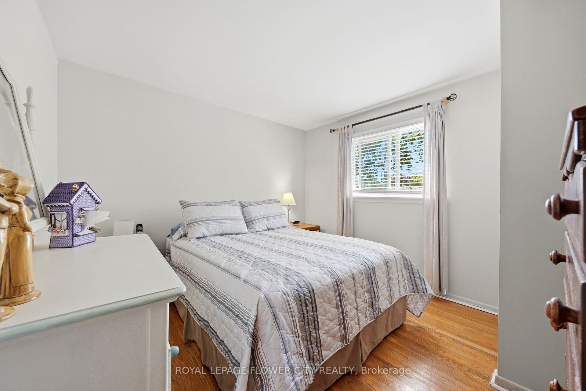Photo 21 of 132 Fallingdale Crescent, Brampton, Southgate — HOMEH
