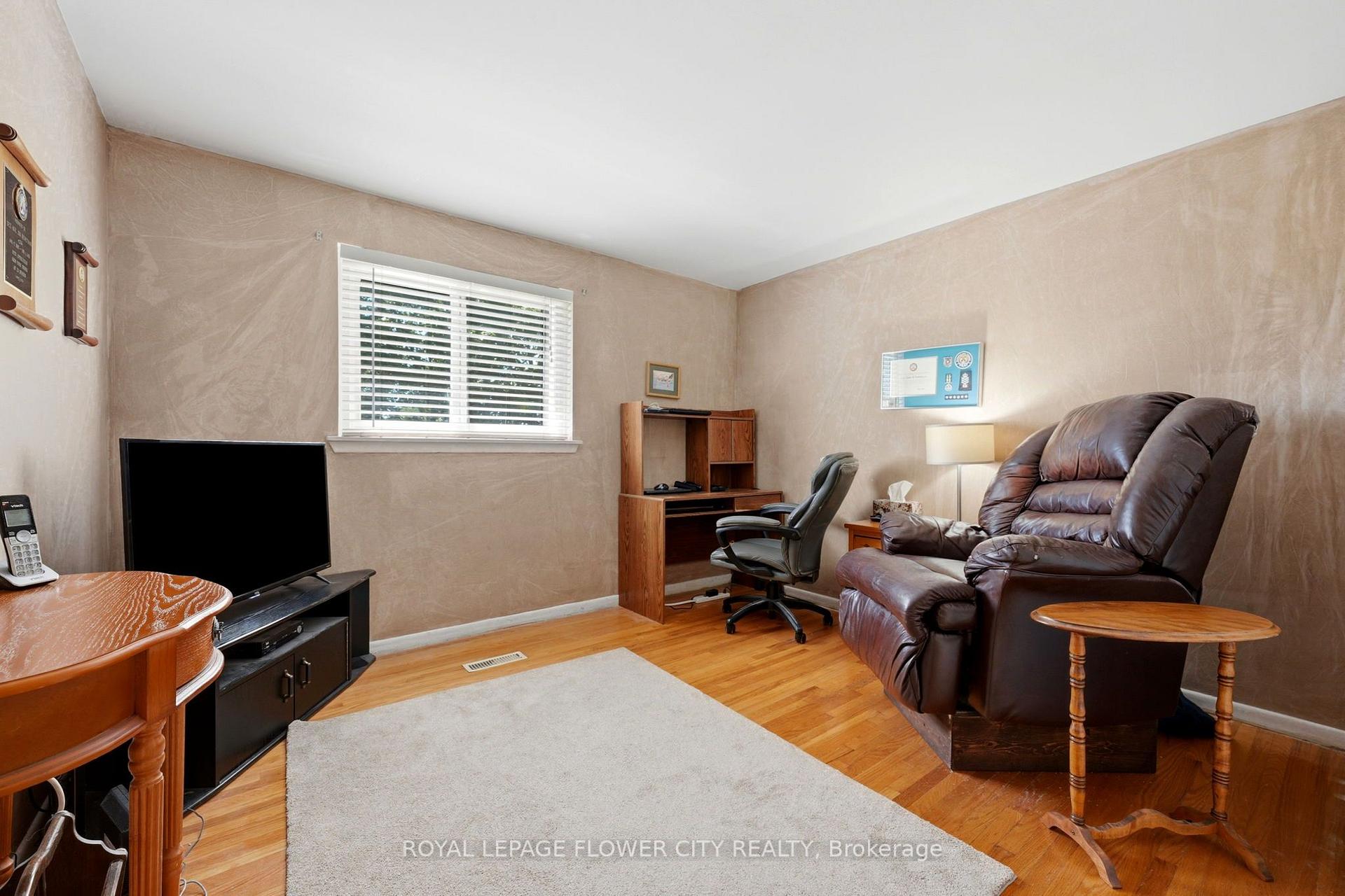 Photo 25 of 132 Fallingdale Crescent, Brampton, Southgate — HOMEH