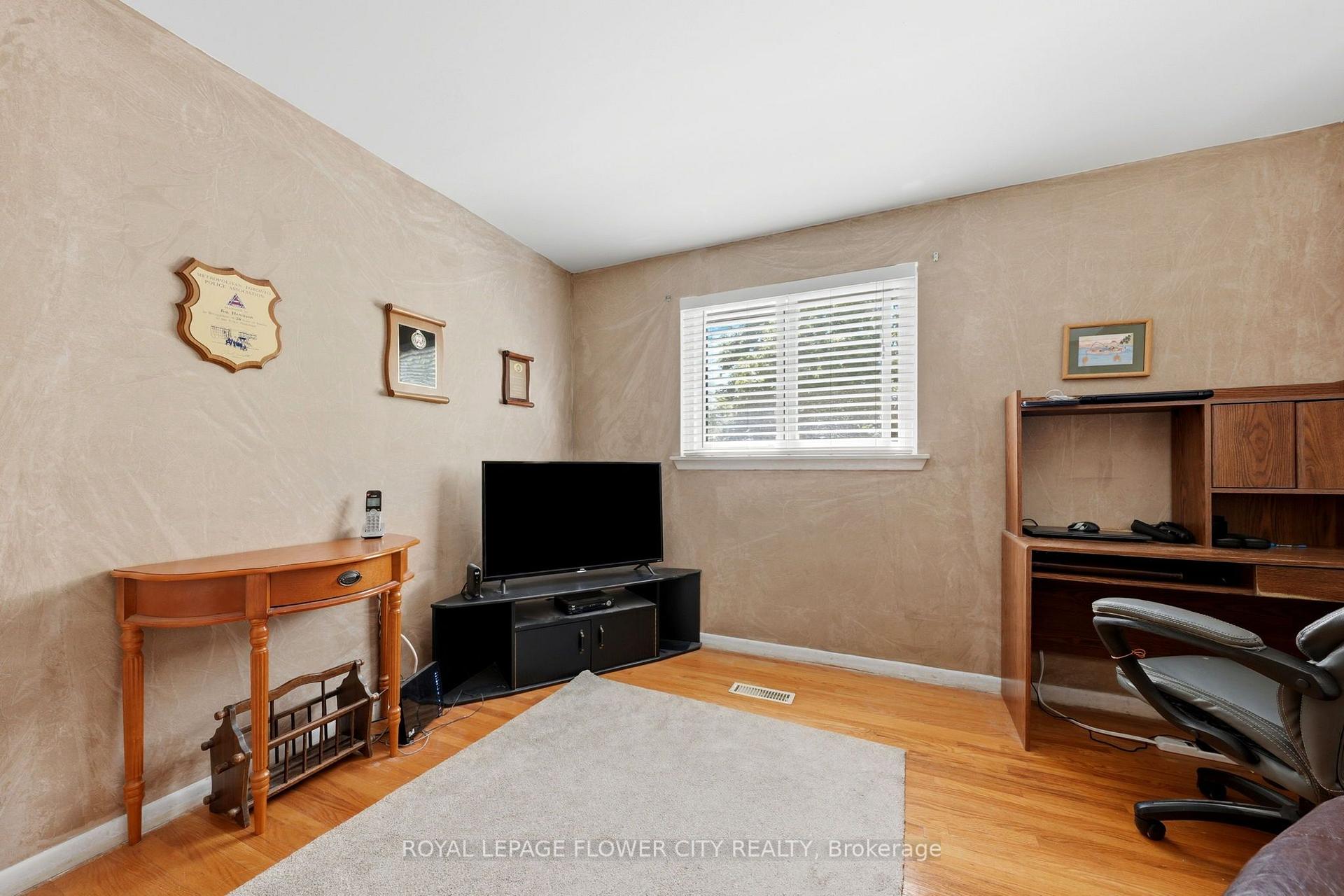 Photo 26 of 132 Fallingdale Crescent, Brampton, Southgate — HOMEH