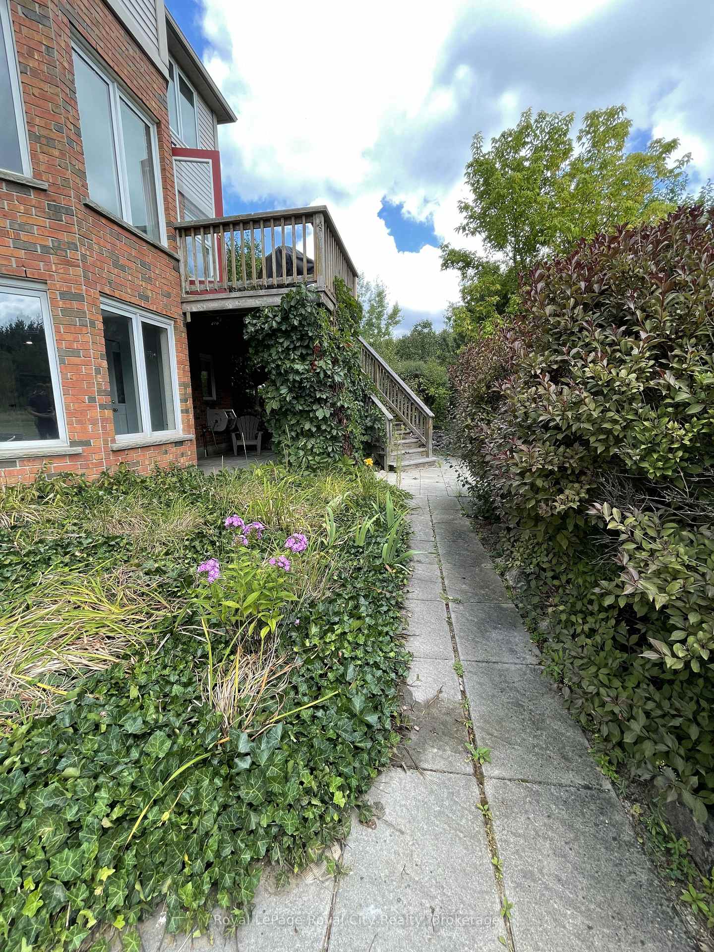 Photo 16 of Unit MAIN, 287 Clair Road E, Guelph, Pineridge/Westminster Woods — HOMEH