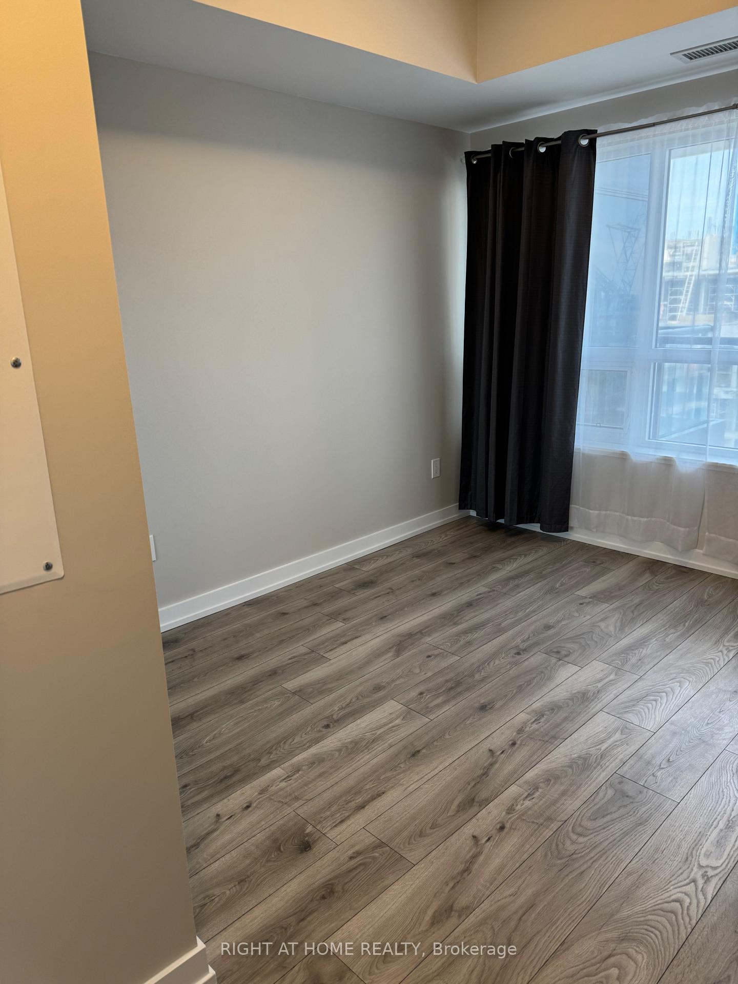 Photo 4 of Unit 602, 1455 Celebration Drive, Pickering, Bay Ridges — HOMEH
