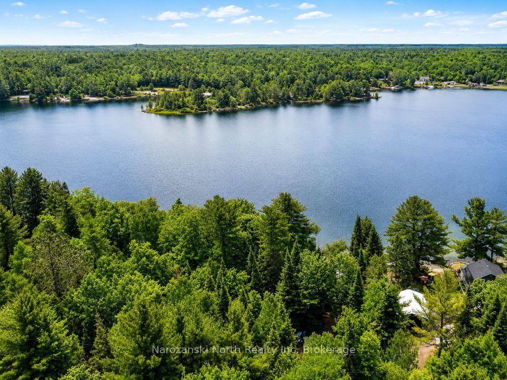 Photo 2 of 98 West Ham Lake Road, Killarney — HOMEH