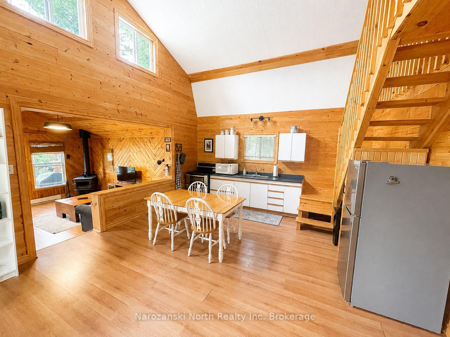 Photo 11 of 98 West Ham Lake Road, Killarney — HOMEH