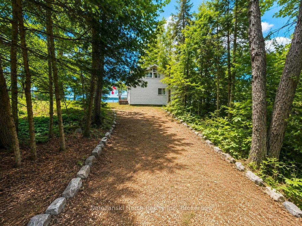 Photo 20 of 98 West Ham Lake Road, Killarney — HOMEH