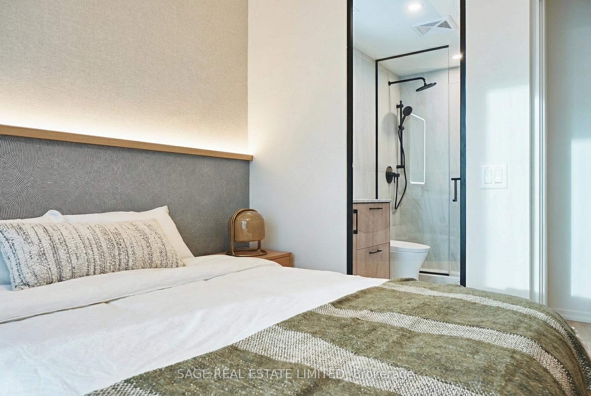 Photo 12 of Unit 101, 109 Erskine Avenue, Toronto, Mount Pleasant West — HOMEH