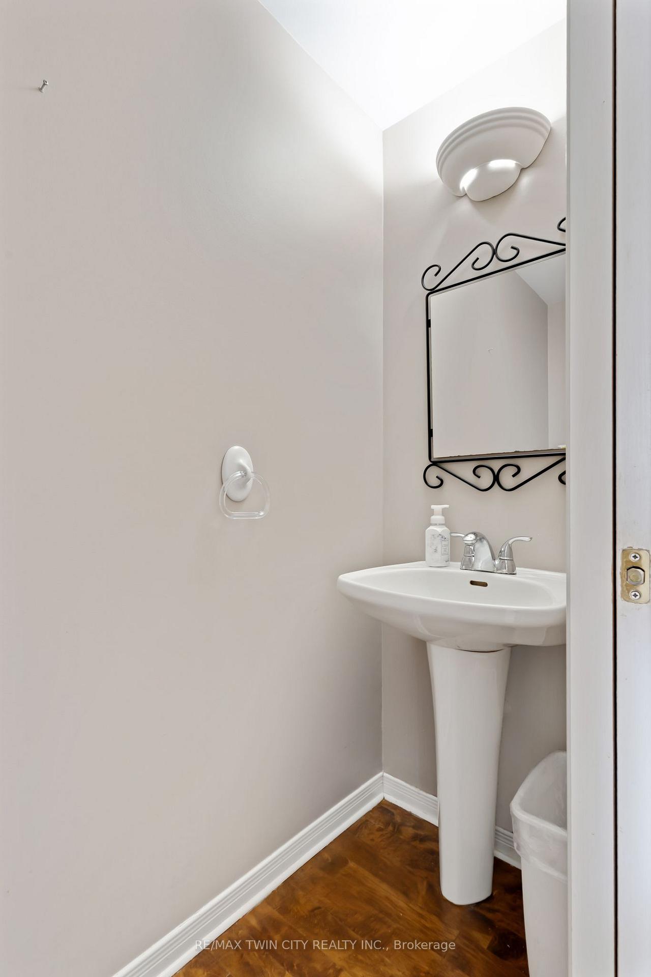 Photo 5 of 129 Kovac Road, Cambridge, Greenway-Chaplin — HOMEH