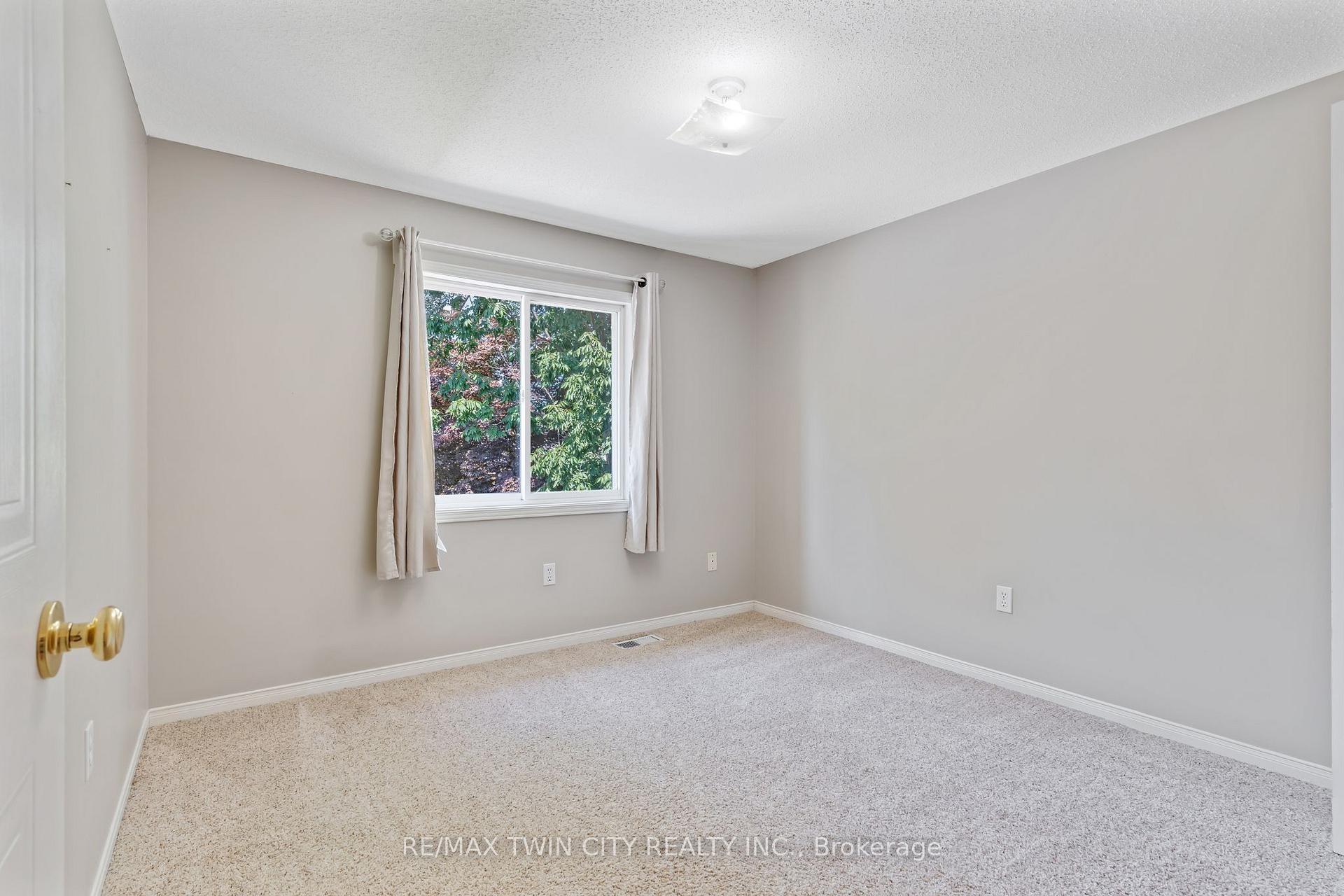 Photo 20 of 129 Kovac Road, Cambridge, Greenway-Chaplin — HOMEH