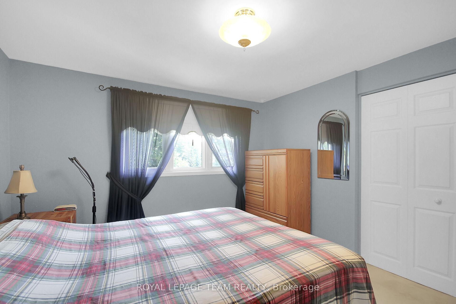 Photo 19 of 962 Dynes Road, Ottawa, Carleton Square — HOMEH